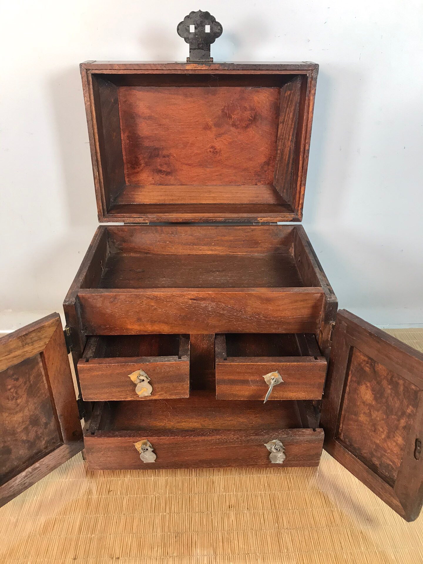 Chinese antique rosewood official box