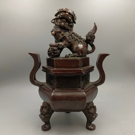 Chinese antique Ruyi ear lion foot embroidered ball lion lid copper incense burner