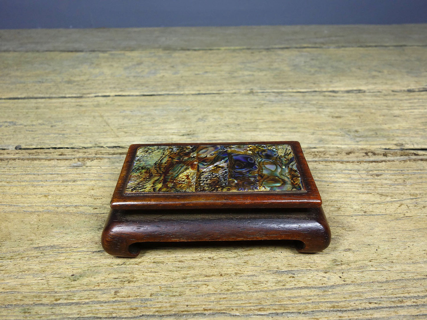 Hua Li Mu Precision Inlaid Colored Shell Long Base