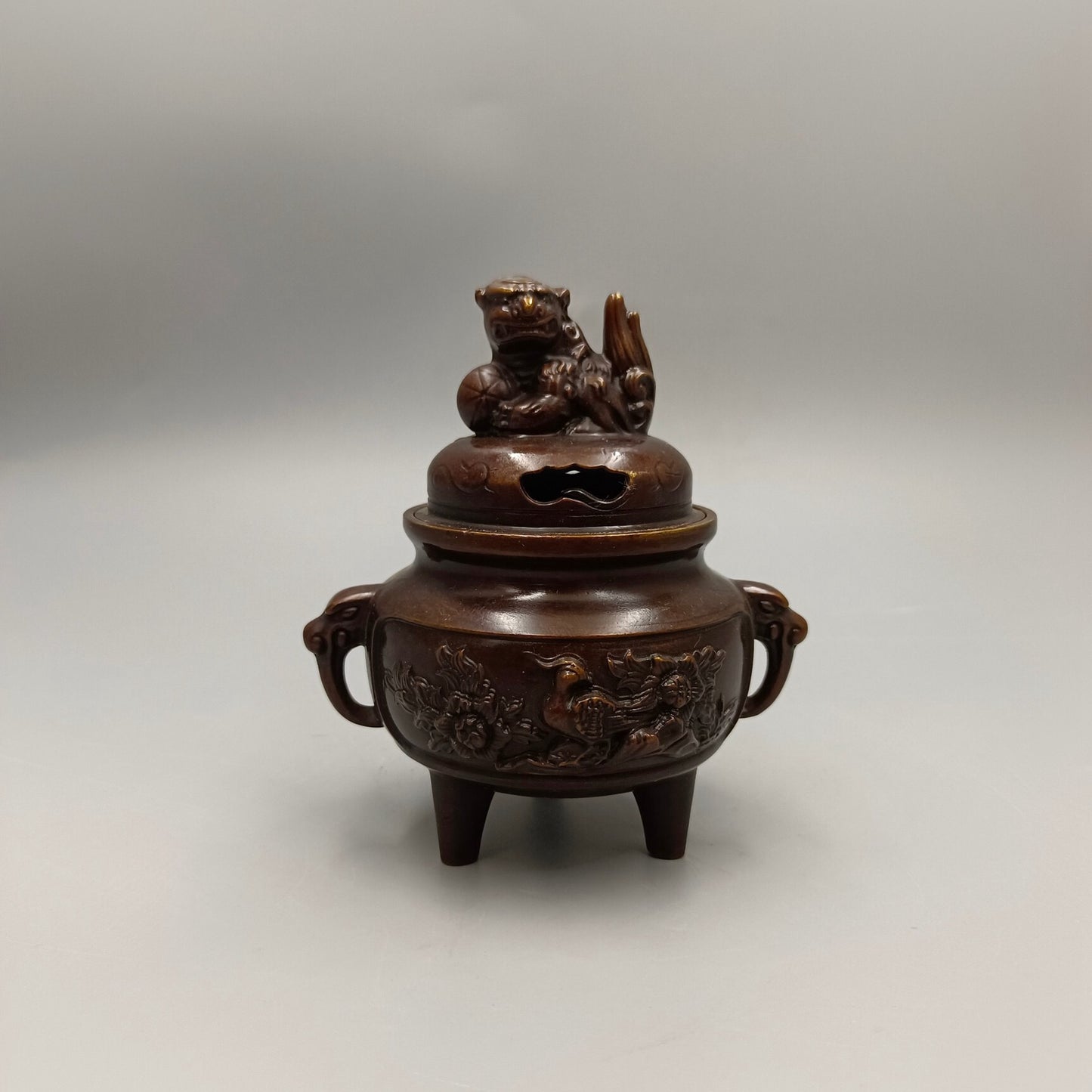 Chinese Antique Peacock Open Screen Embroidered Ball Lion Cover Copper Incense Burner