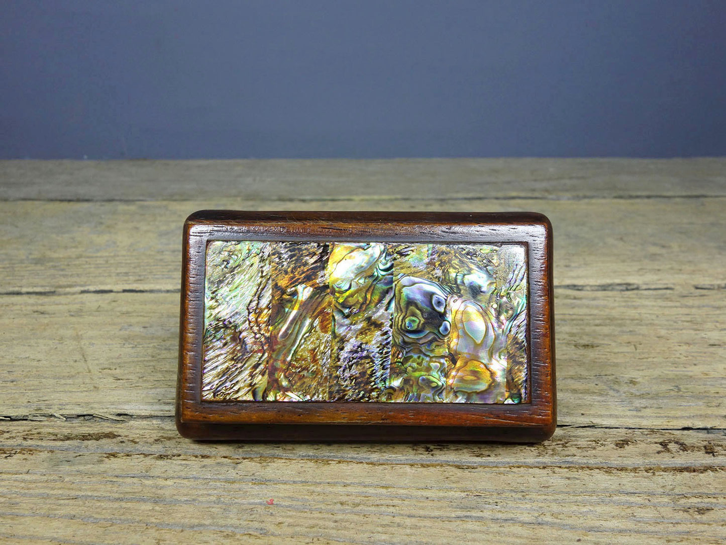 Hua Li Mu Precision Inlaid Colored Shell Long Base