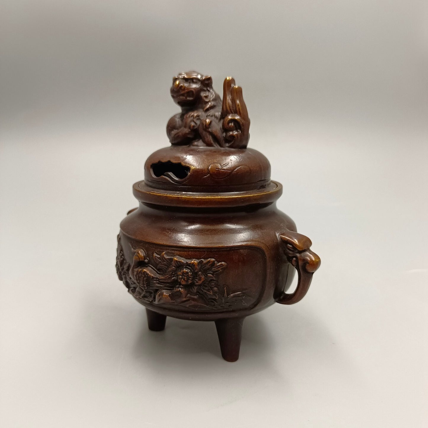 Chinese Antique Peacock Open Screen Embroidered Ball Lion Cover Copper Incense Burner