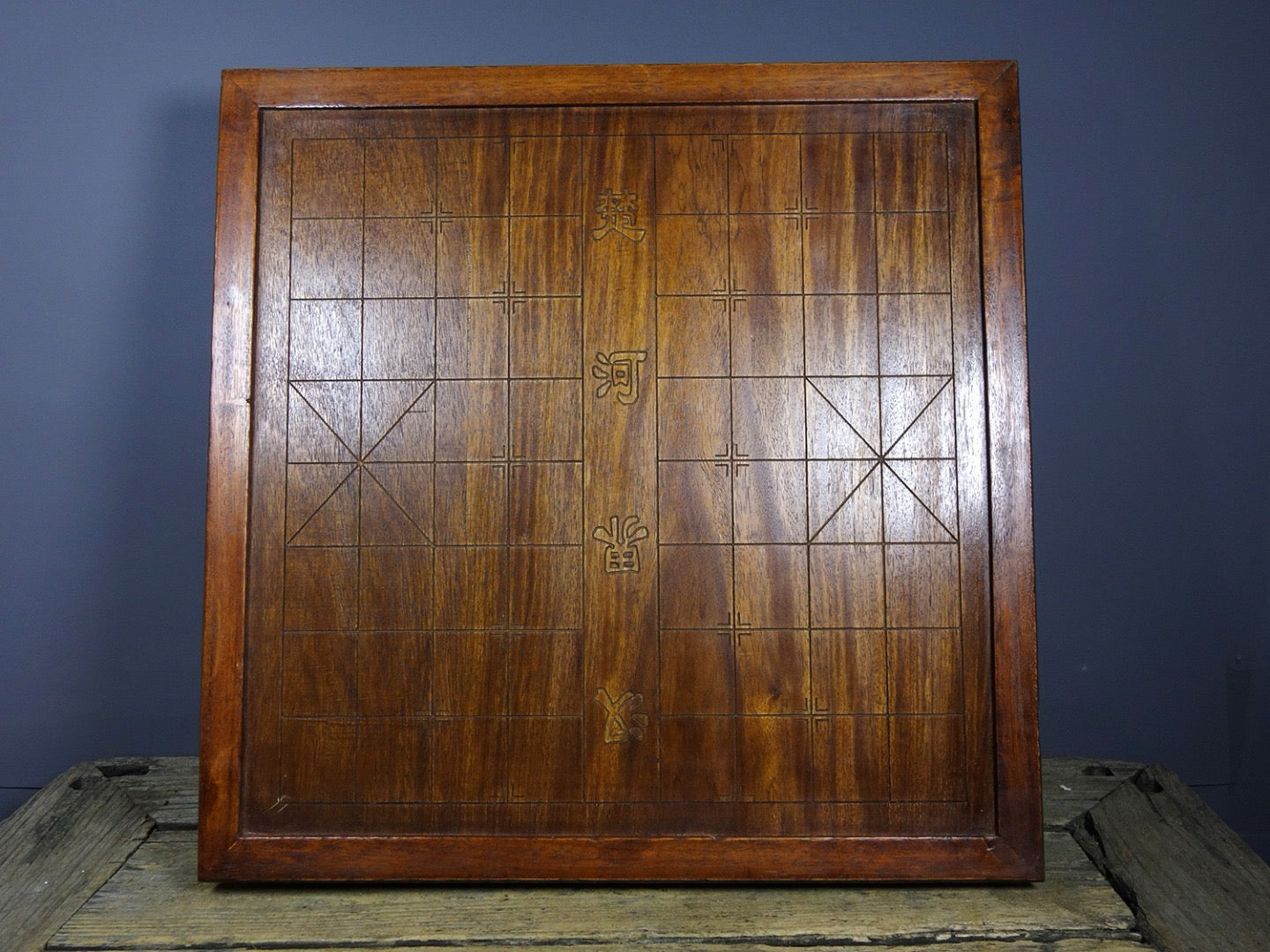 Pear wood precision double-sided chess table