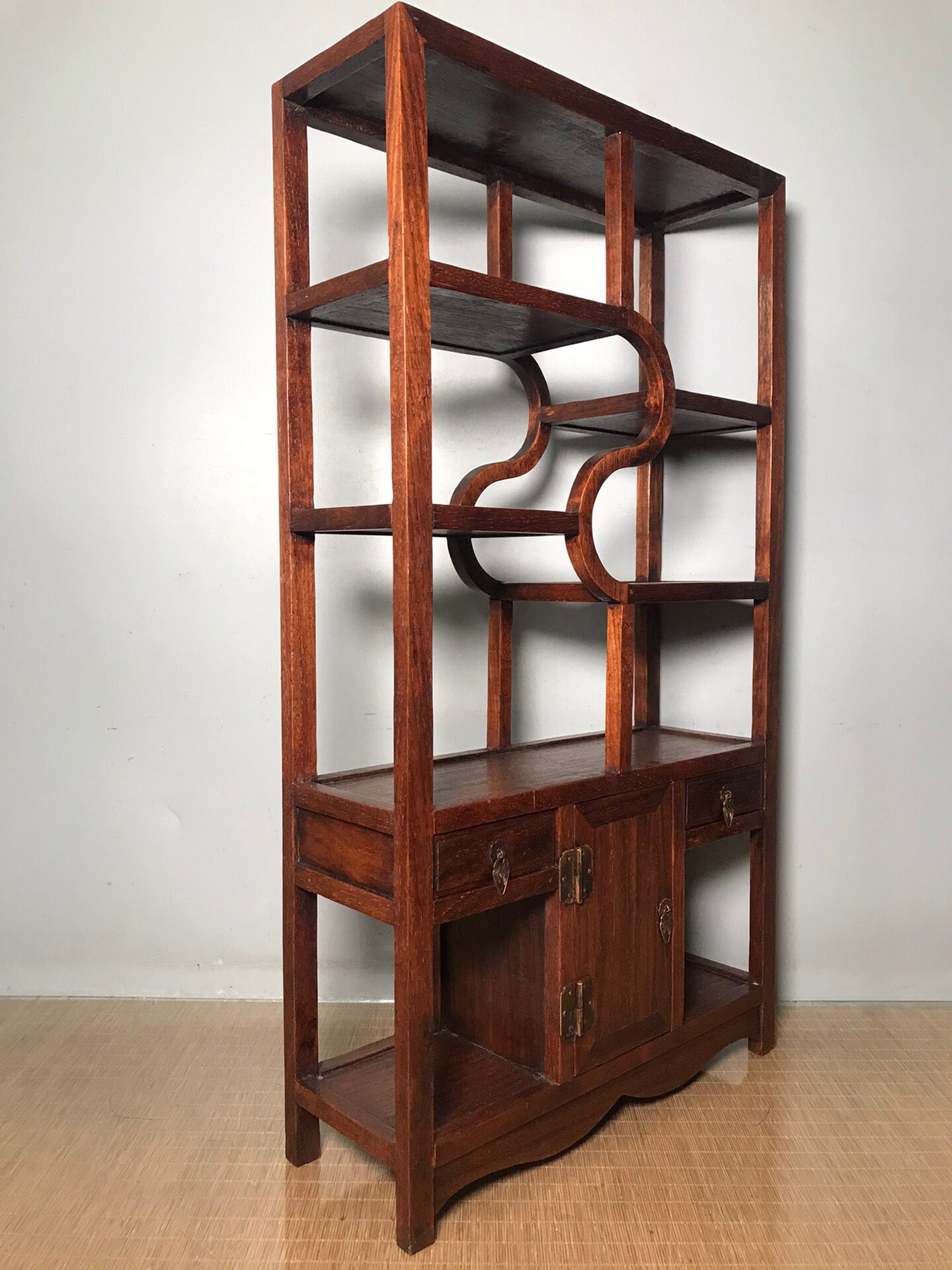 Chinese antique rosewood antique cabinet