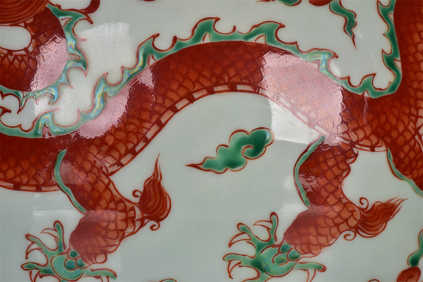 Chinese Antique Dragon Pattern Double Ear Moon Embracing Bottle