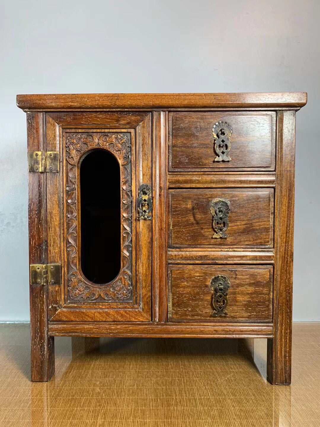 Chinese antique rosewood cabinet