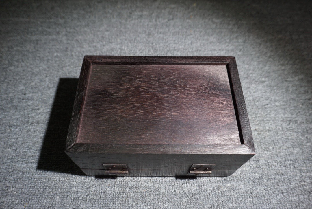 Chinese antique ebony inlaid seashells have your jewelry box along the way