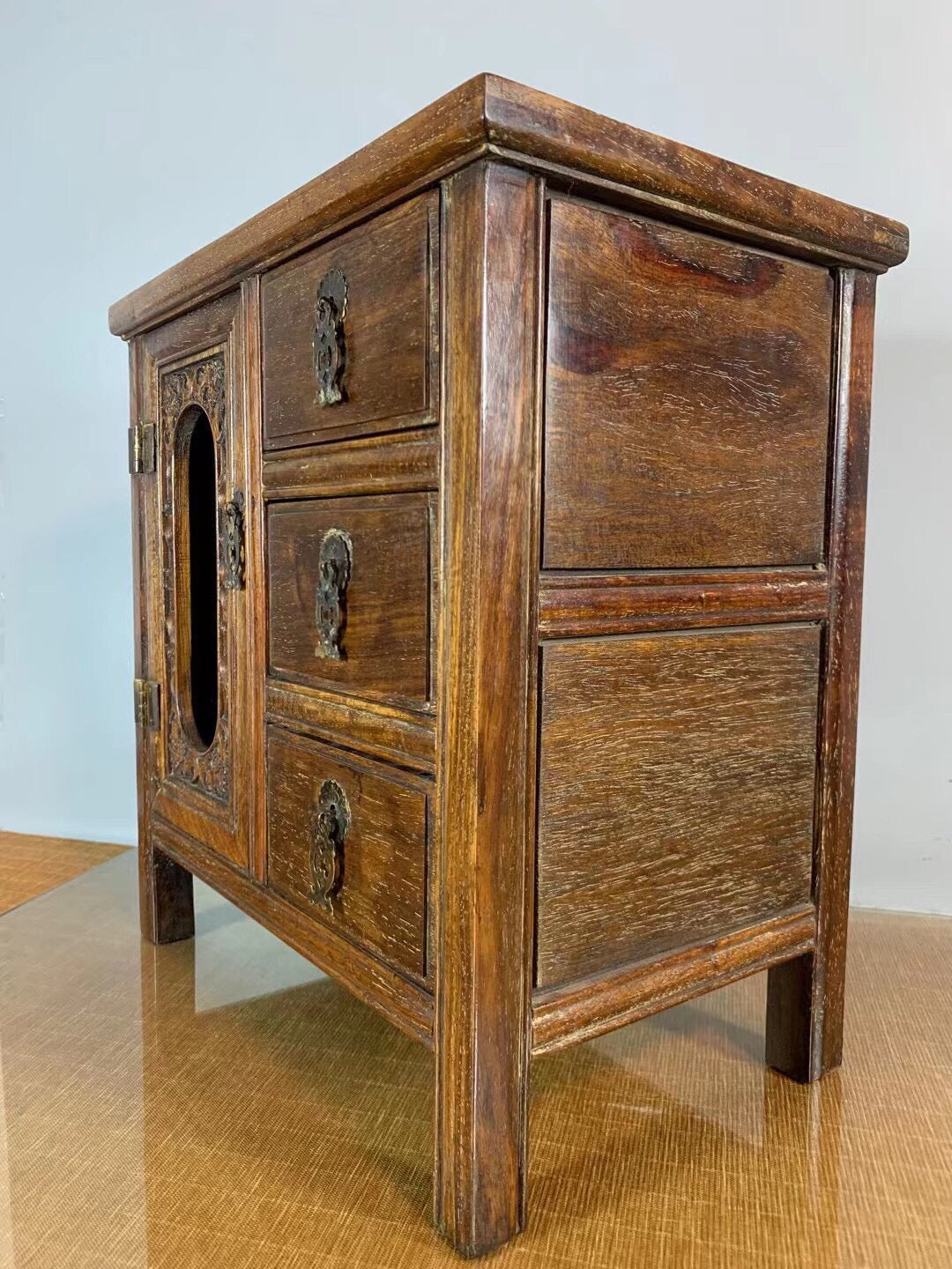 Chinese antique rosewood cabinet