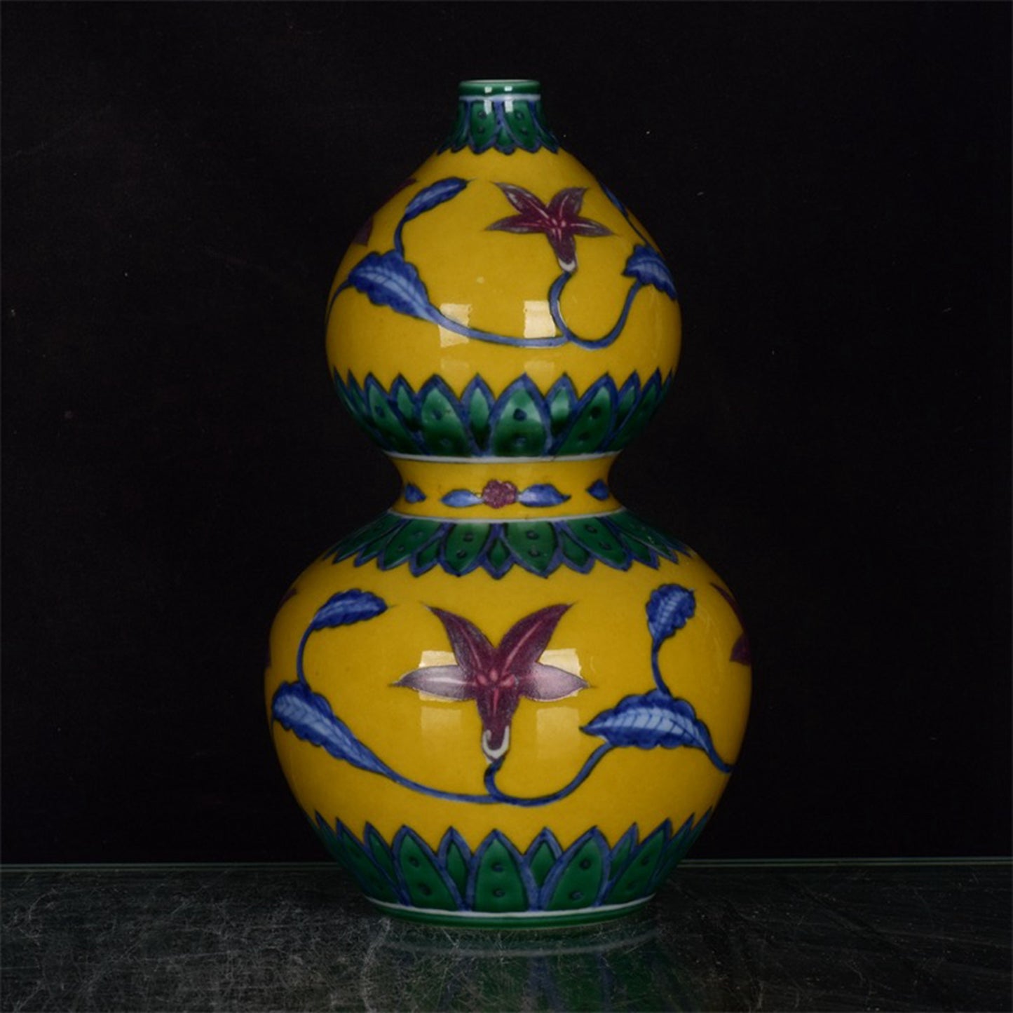 Chinese antique yellow glazed doucai morning glory flower patterned gourd vase