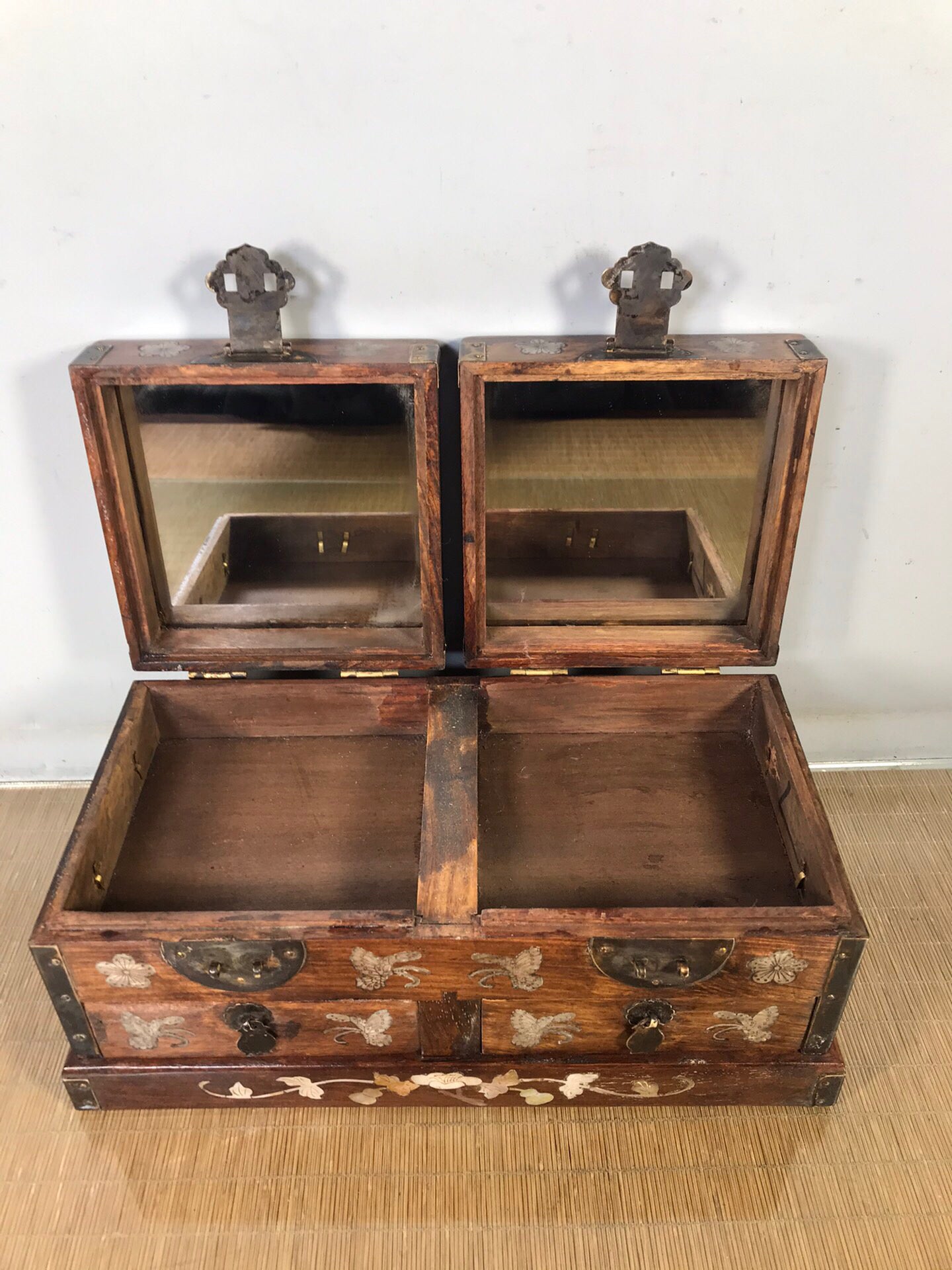 Chinese antique rosewood double opening jewelry box