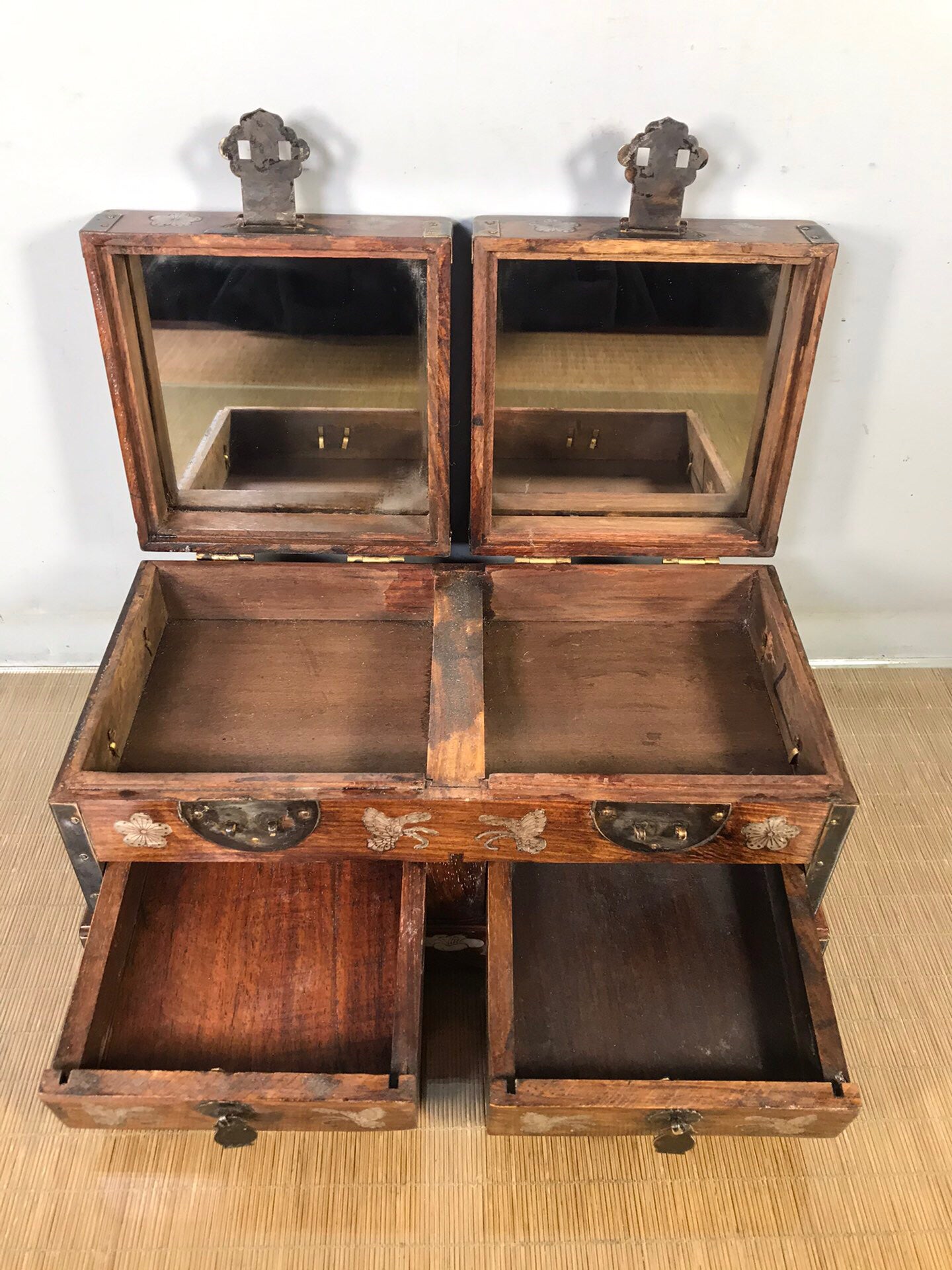 Chinese antique rosewood double opening jewelry box