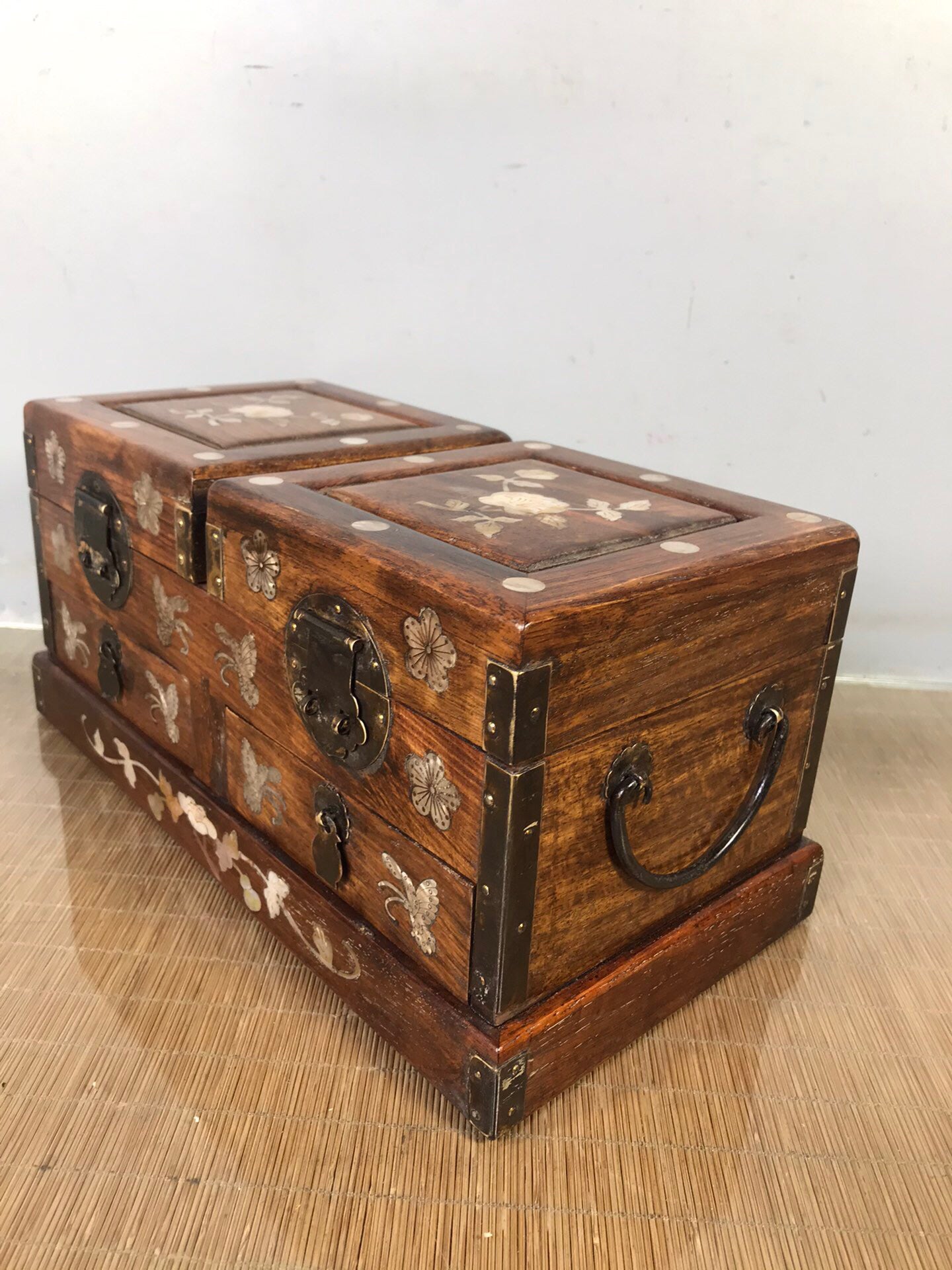 Chinese antique rosewood double opening jewelry box