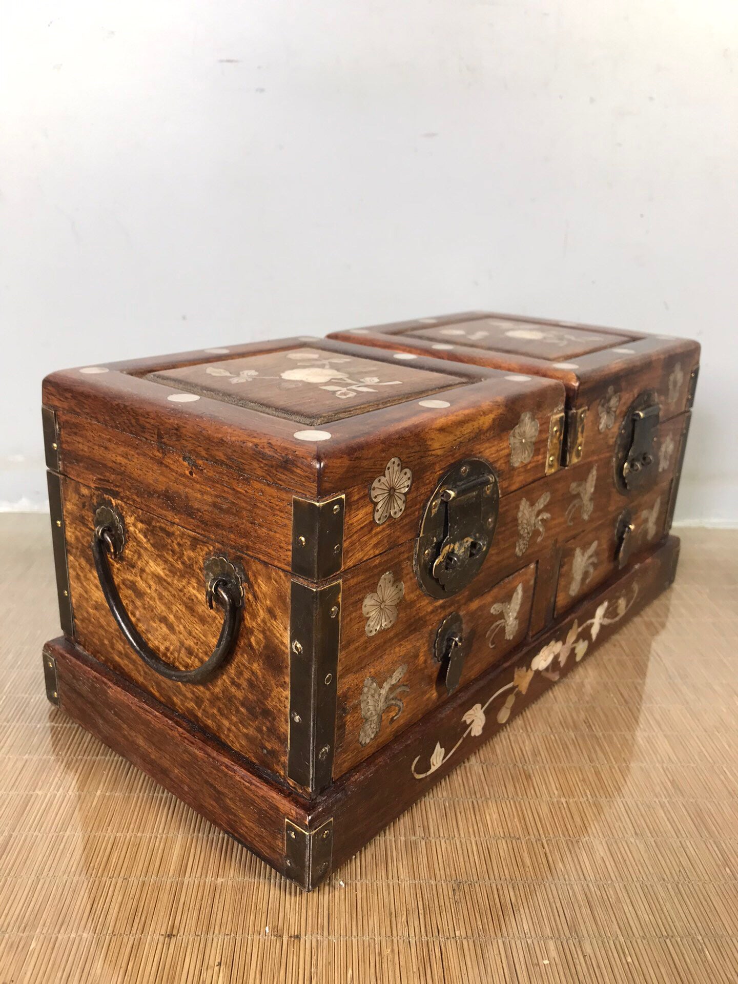 Chinese antique rosewood double opening jewelry box