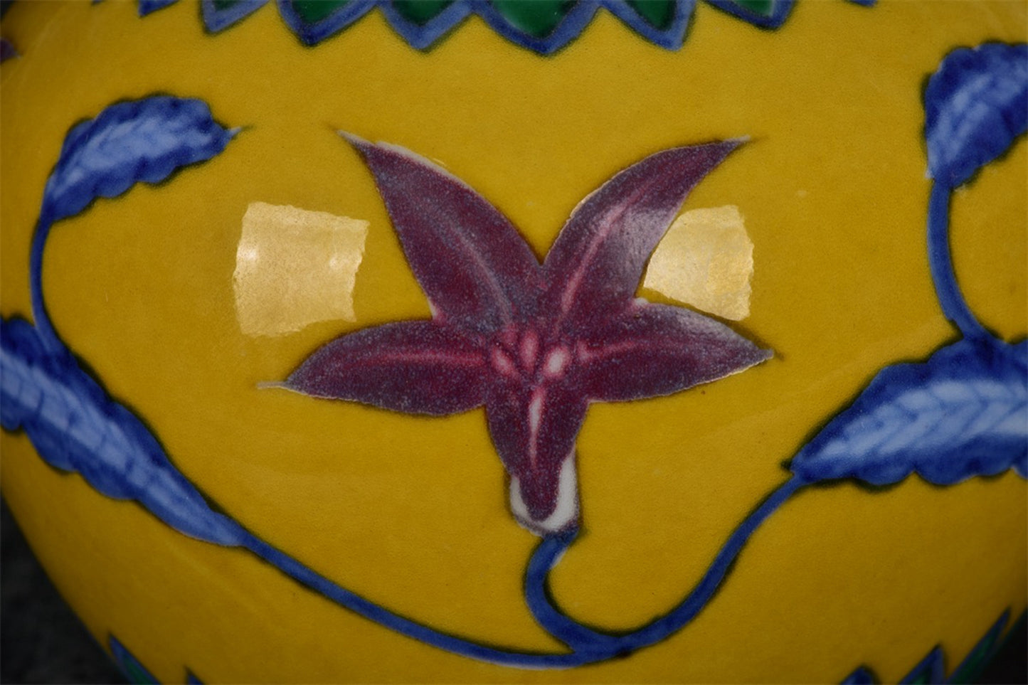 Chinese antique yellow glazed doucai morning glory flower patterned gourd vase