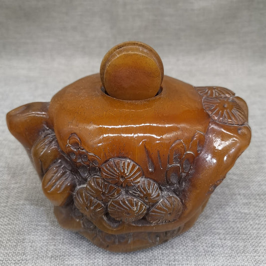 Cowhorn teapot
