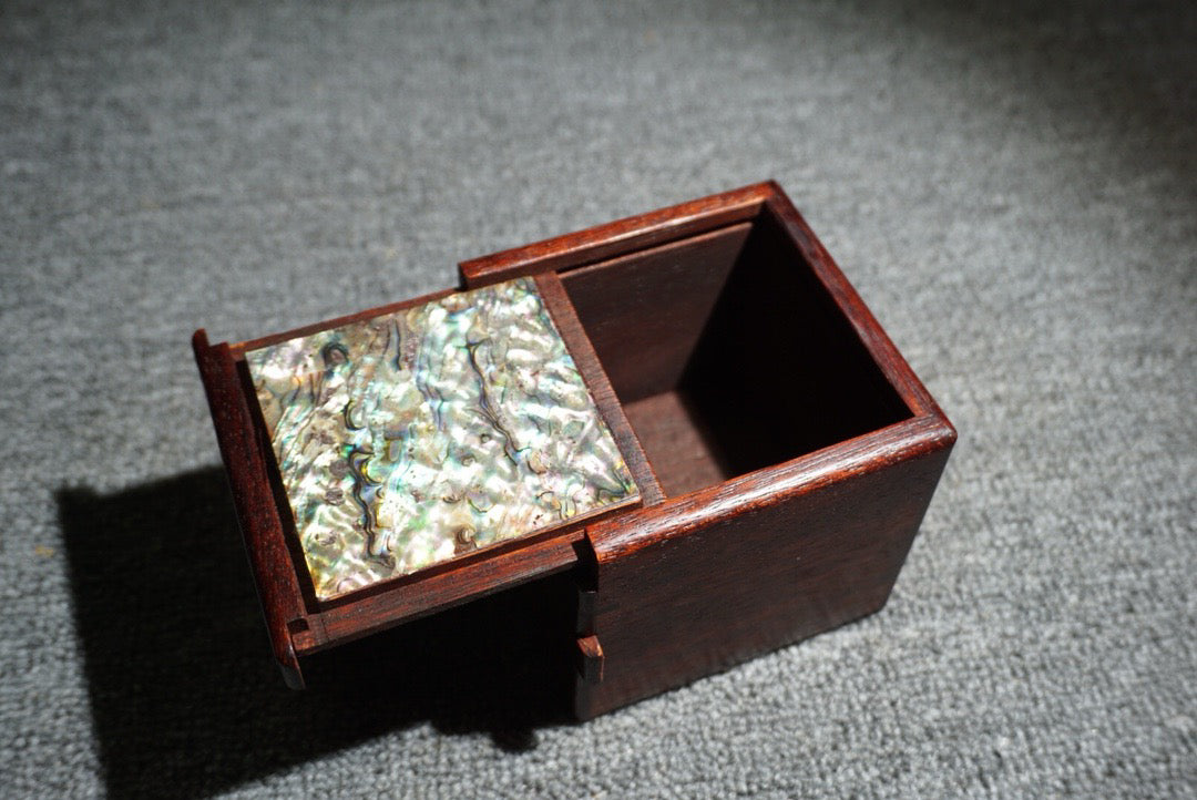 Chinese antique rosewood square mechanism box