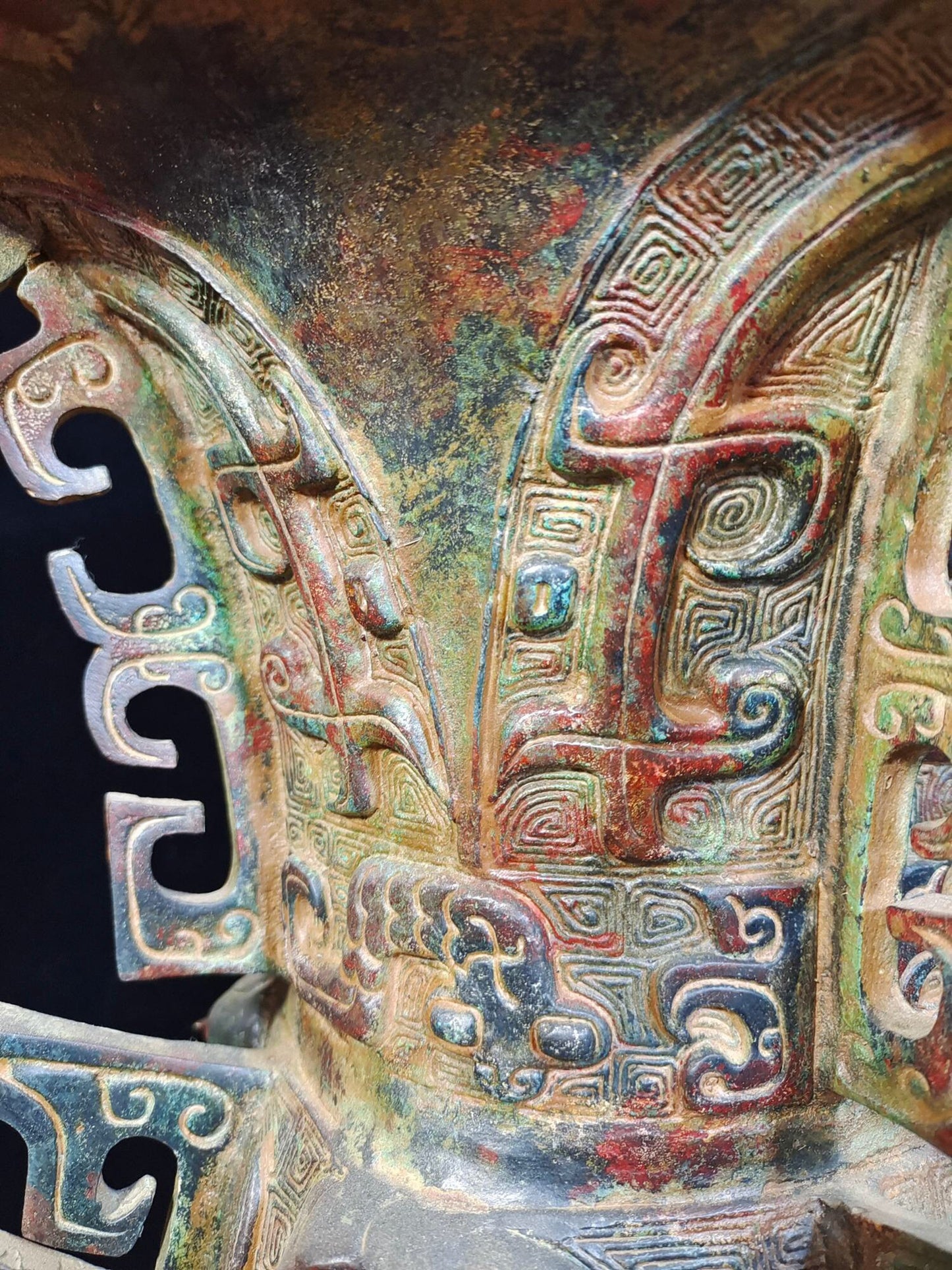 Chinese antique bronze, "What is the respect for gluttonous patterns?"