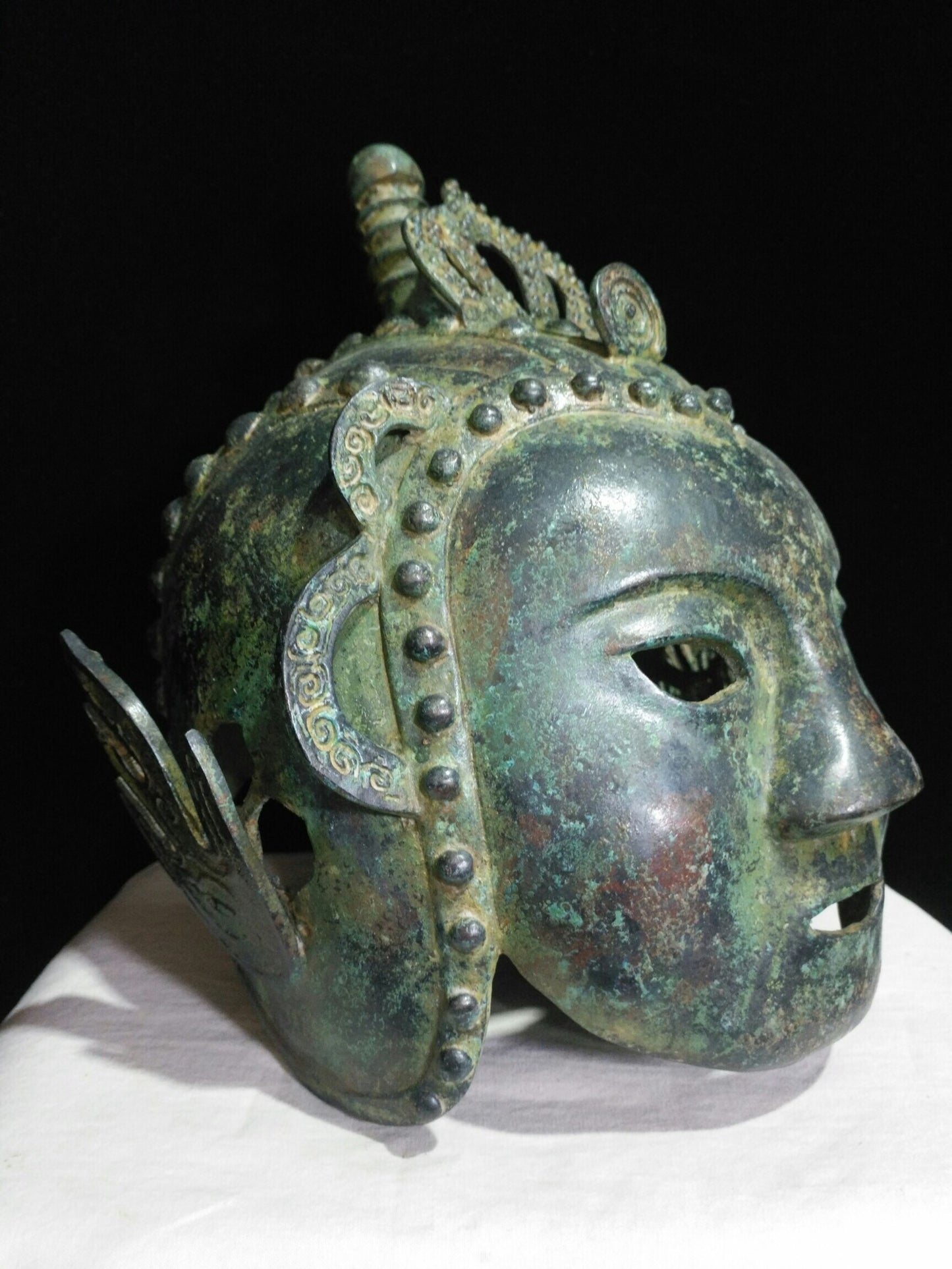 Chinese antique bronze helmet