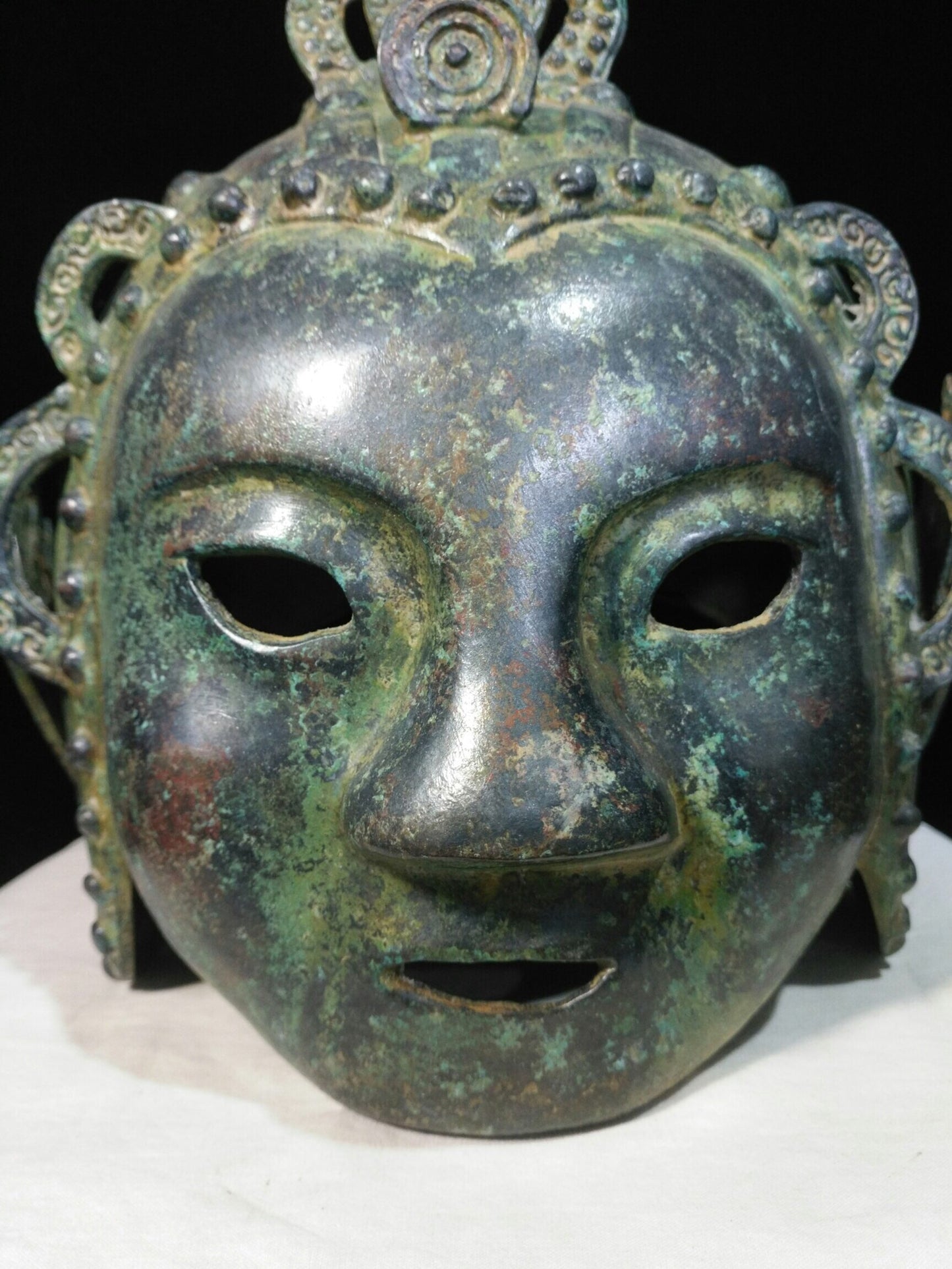 Chinese antique bronze helmet
