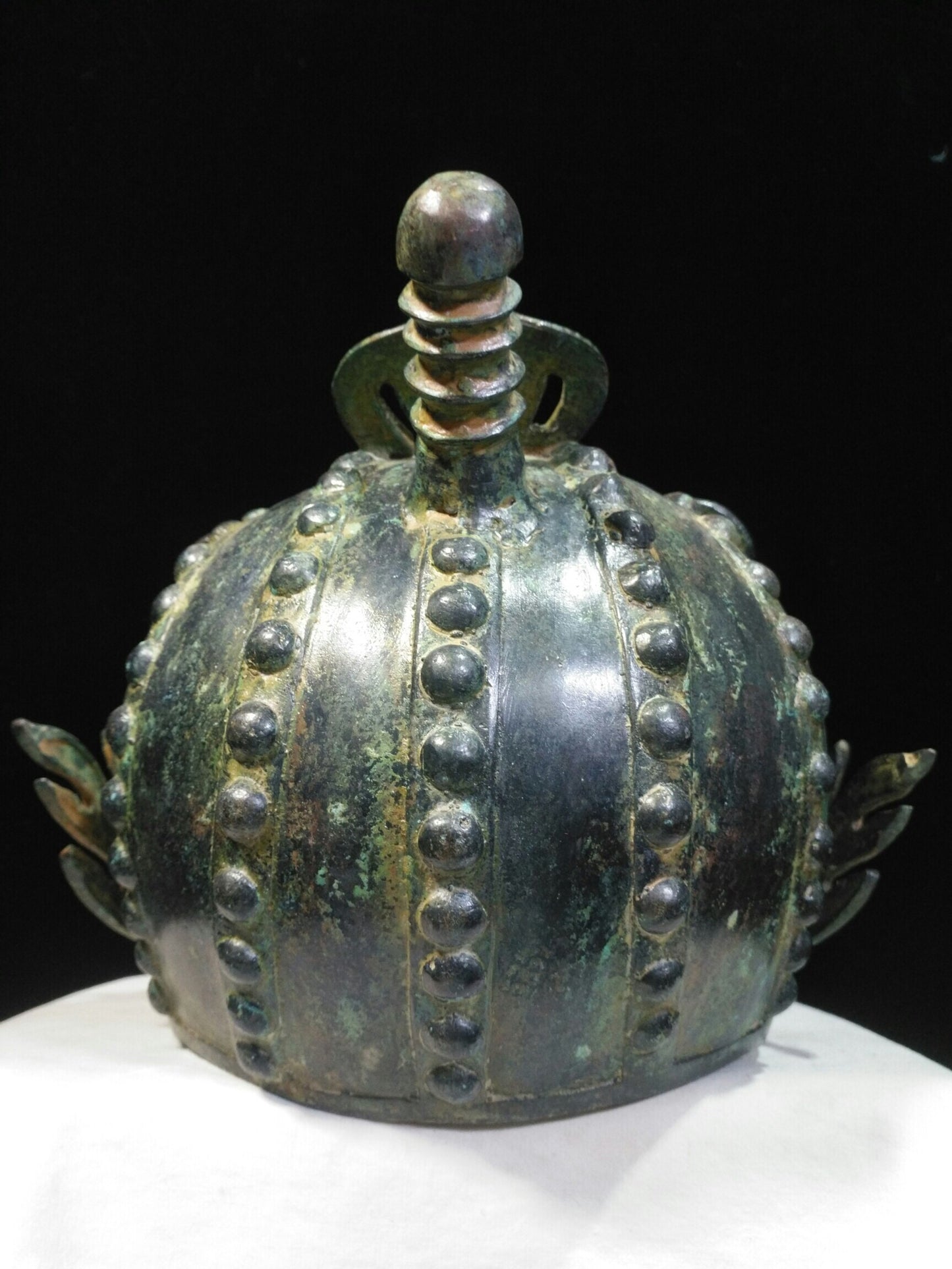 Chinese antique bronze helmet