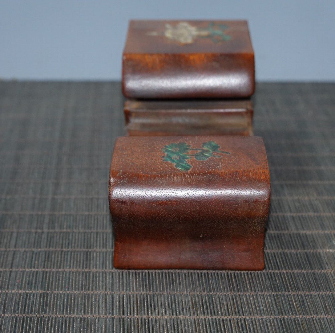 Double layered base with rosewood inlaid colored shells