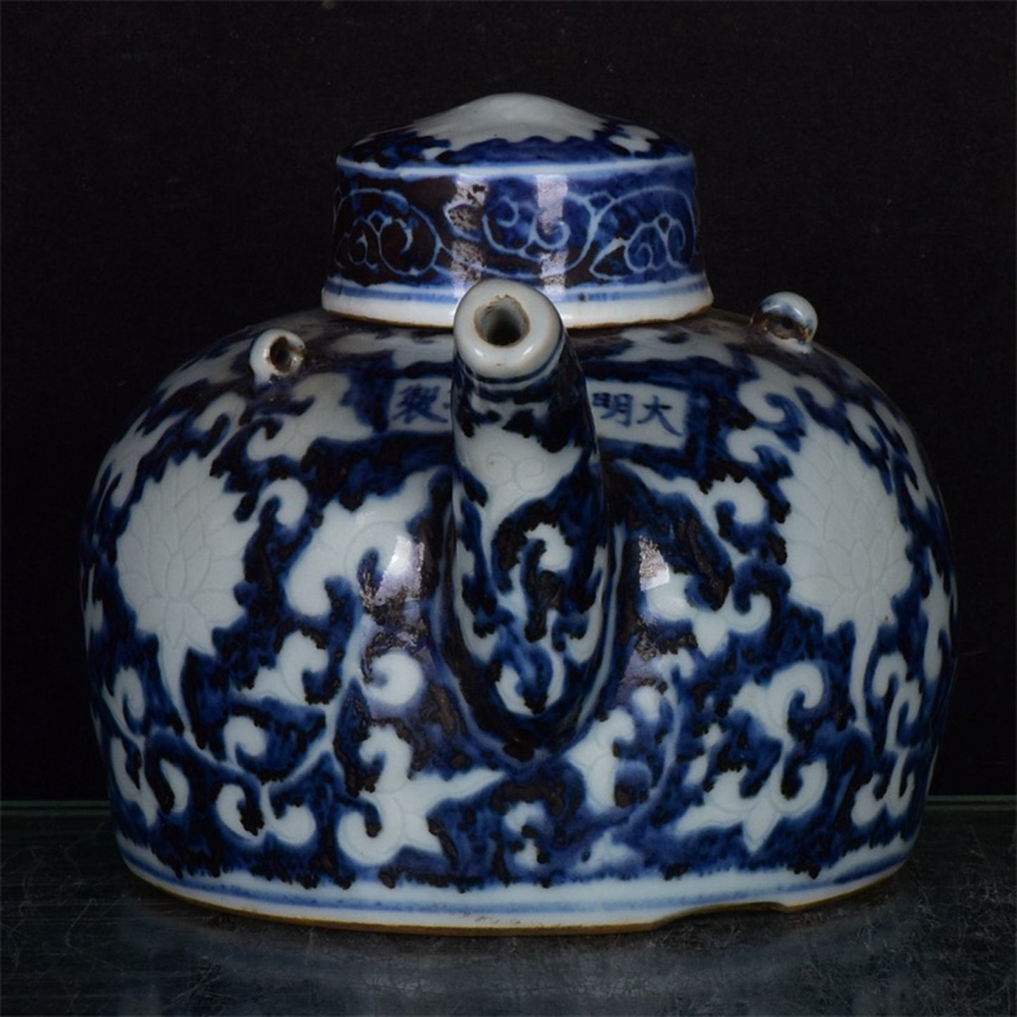 Chinese antique blue and white leaves with tangled branches and floral patterns, three series bamboo pot