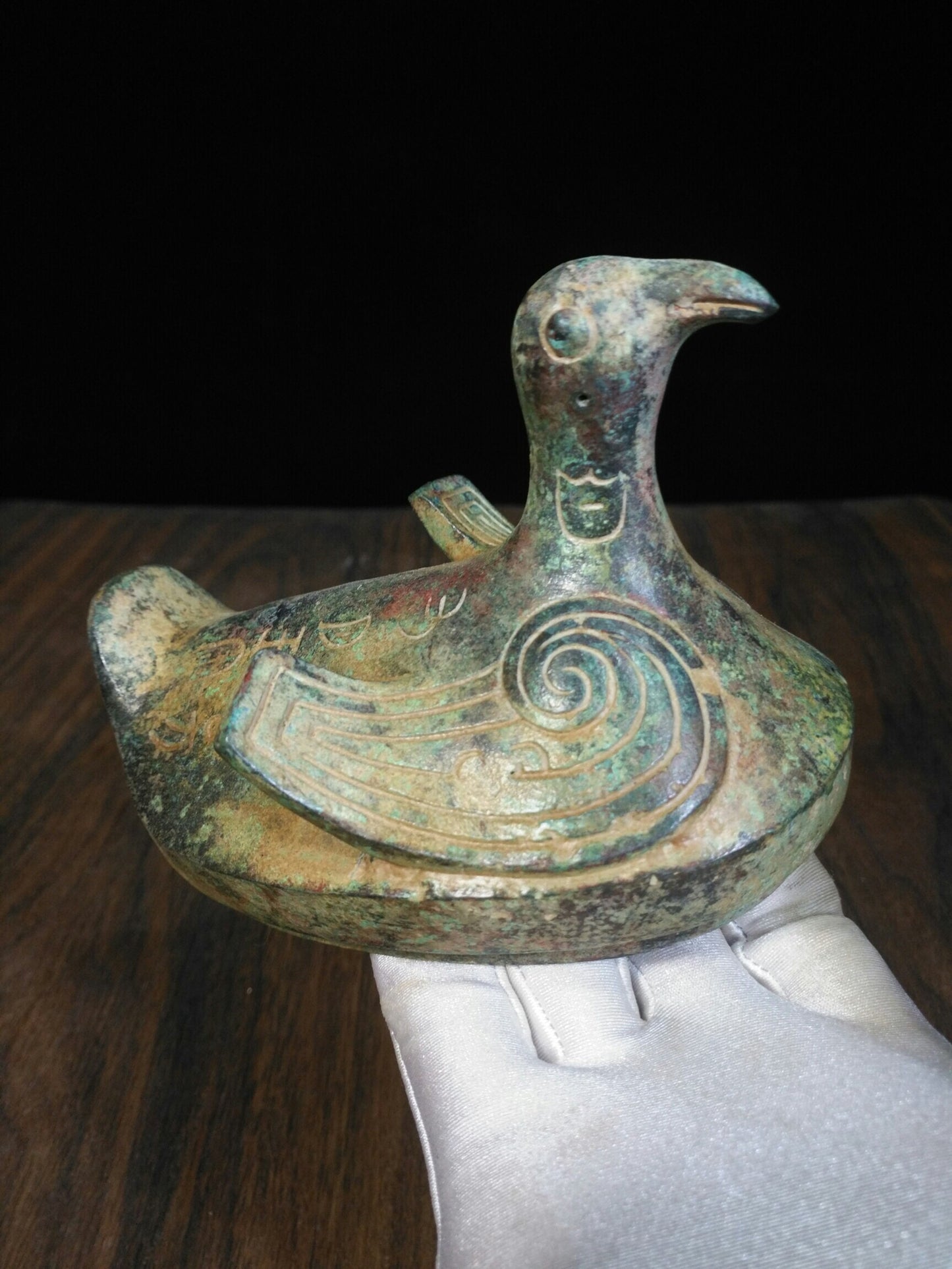 Chinese antique bronze teapot with deformed bird cover and animal pattern