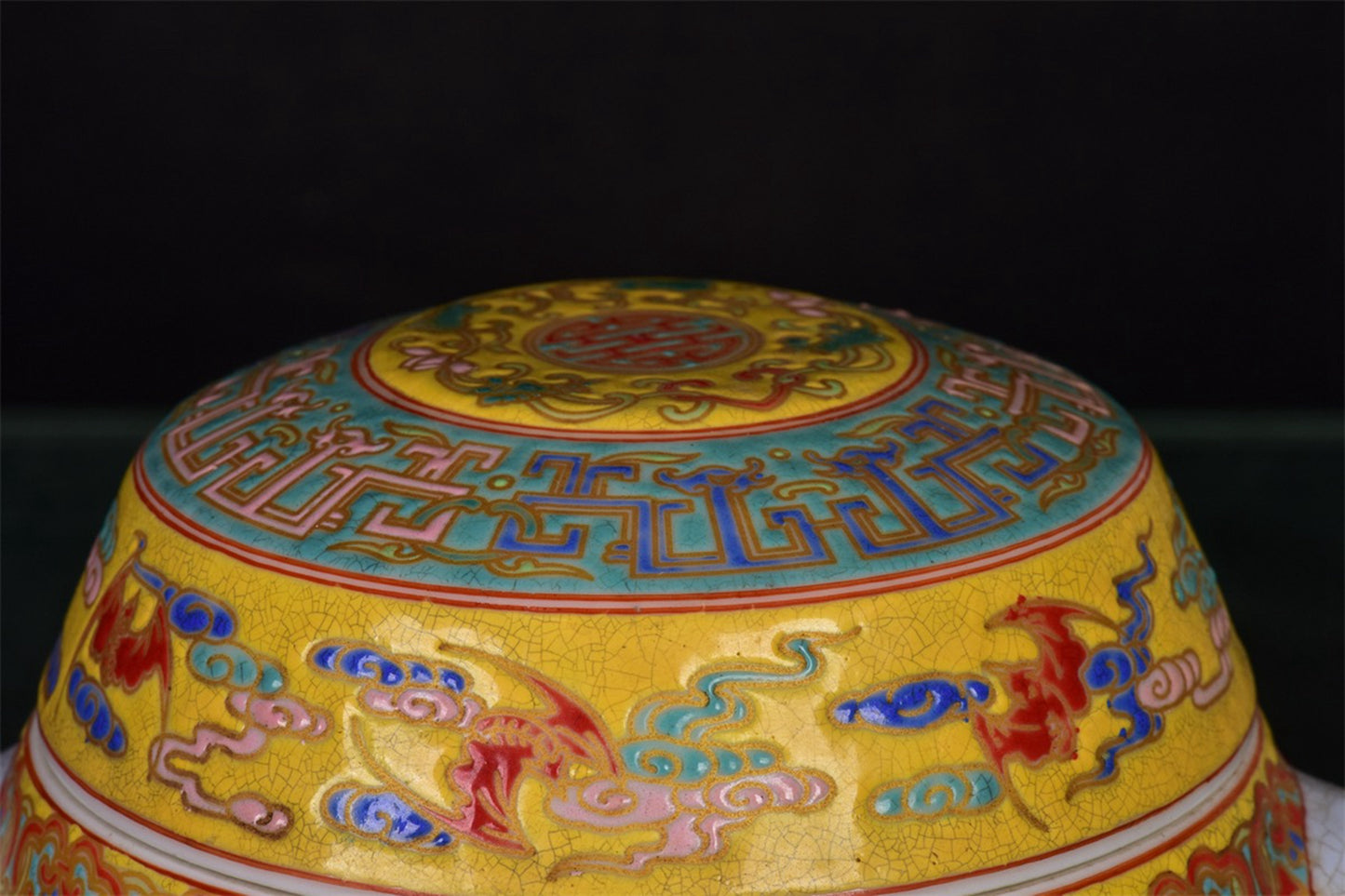 Chinese Antique Yellow Glazed Enamel Colored Entangled Branch Flower Pattern Double Lion Ear Cap Jar