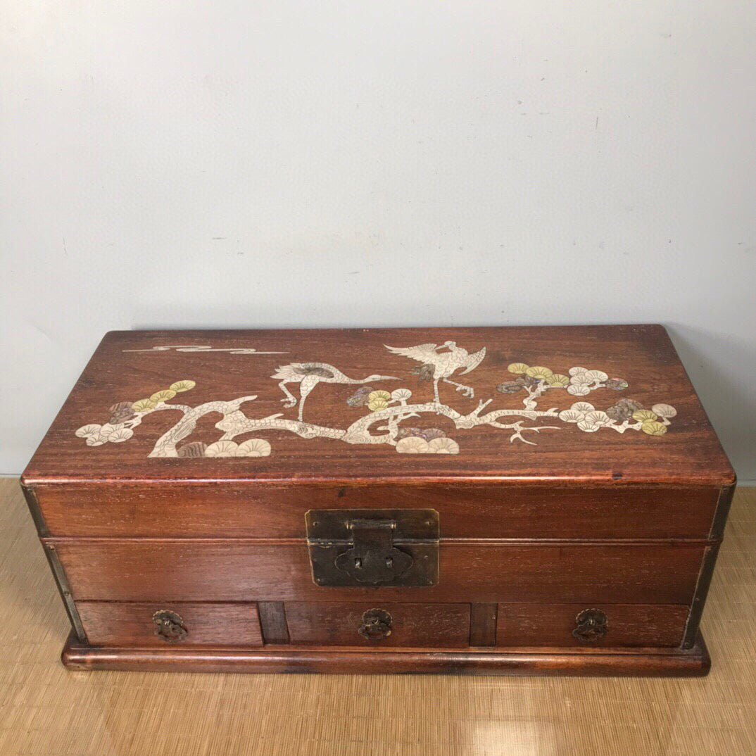 Chinese antique rosewood box