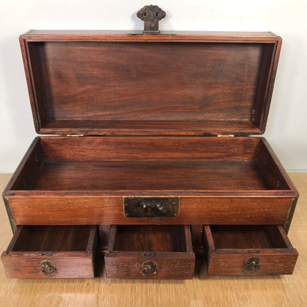Chinese antique rosewood box