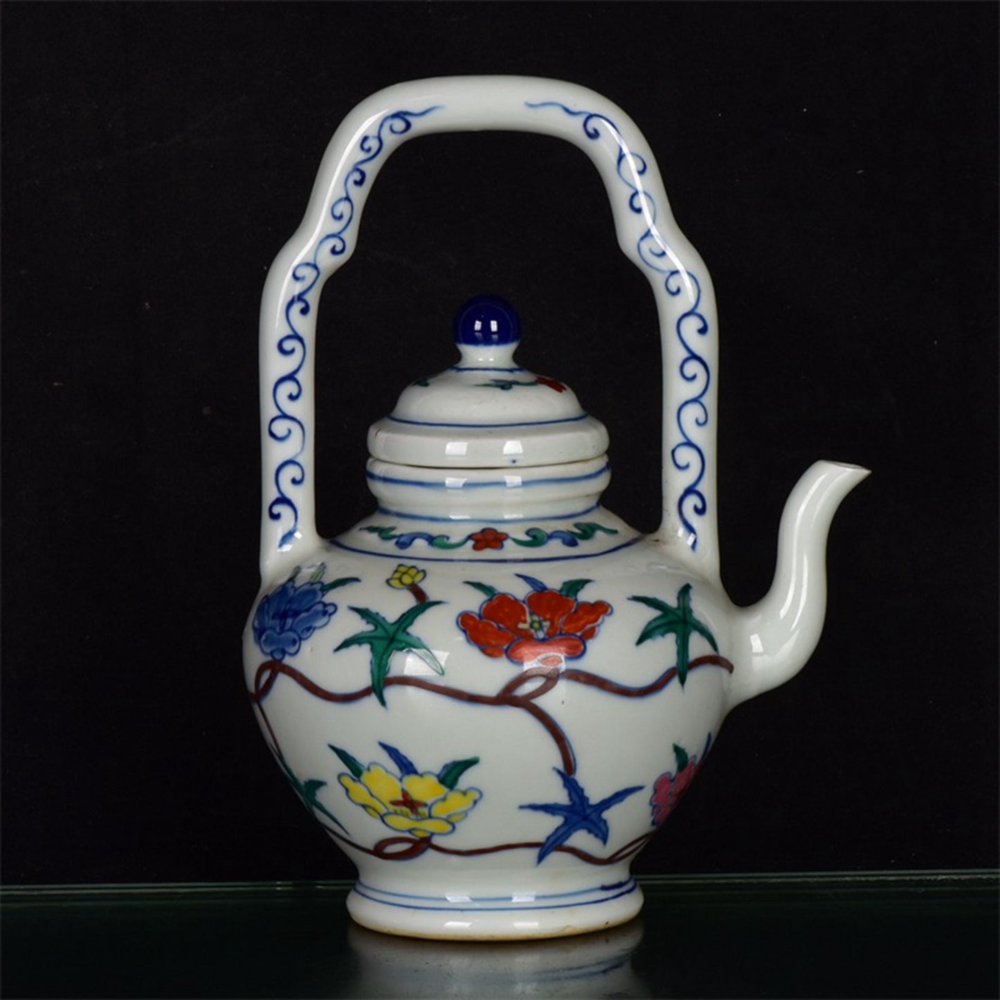 Chinese antique doucai morning glory flower patterned teapot