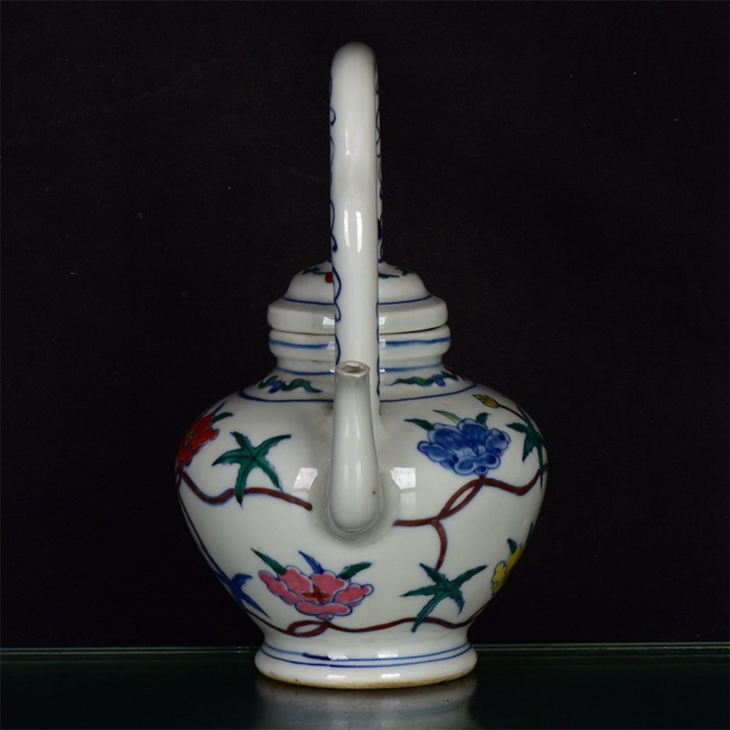 Chinese antique doucai morning glory flower patterned teapot