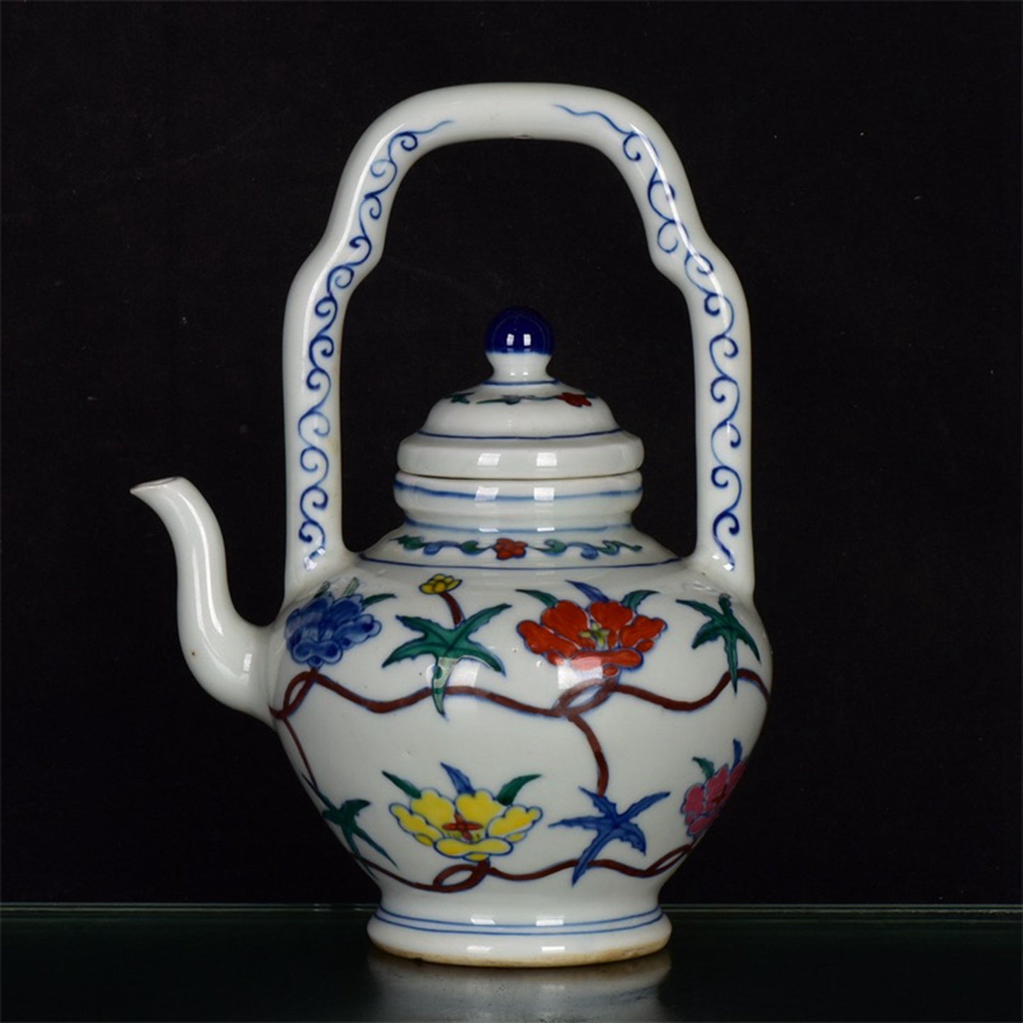 Chinese antique doucai morning glory flower patterned teapot