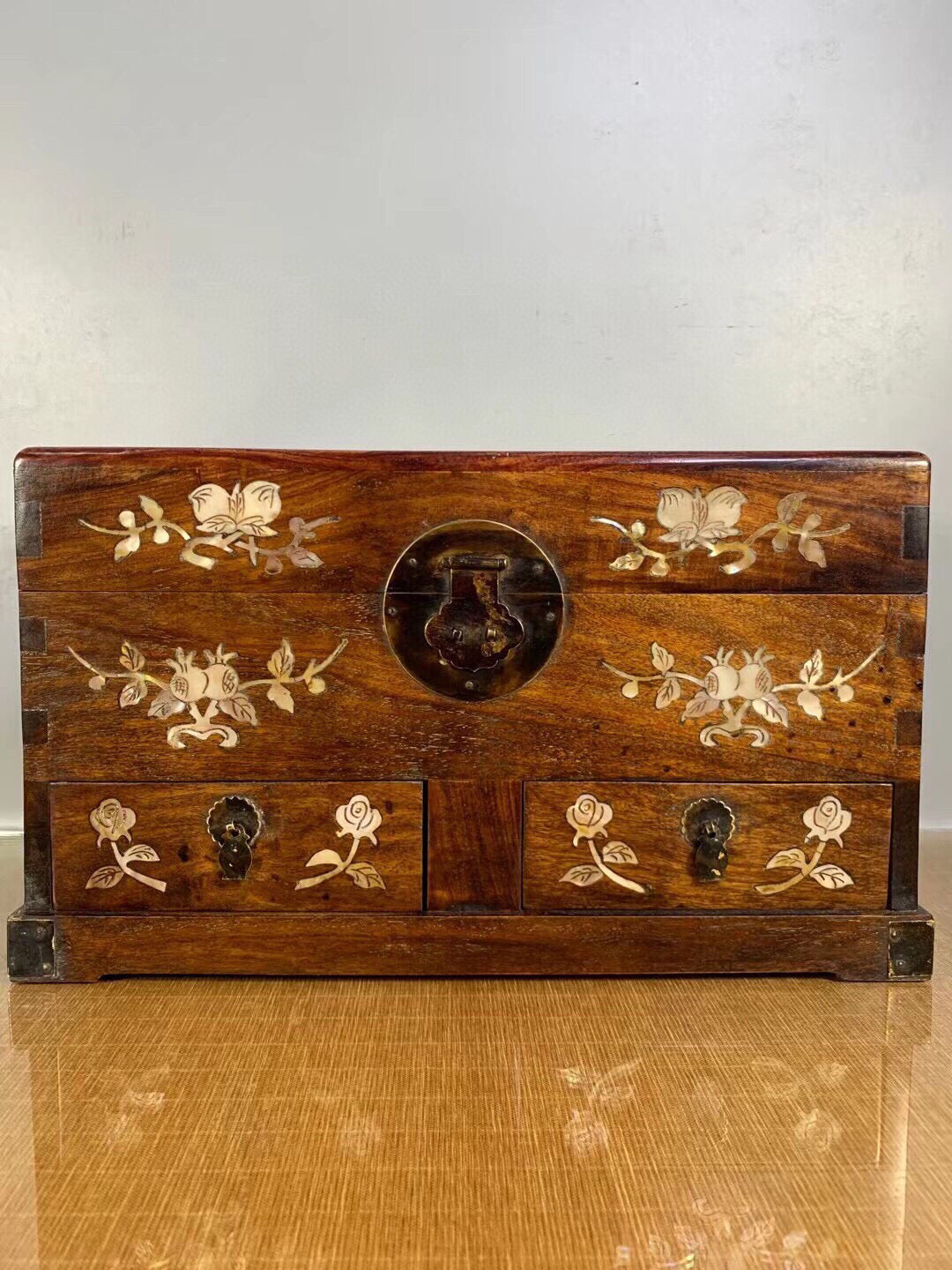 Chinese antique rosewood jewelry box