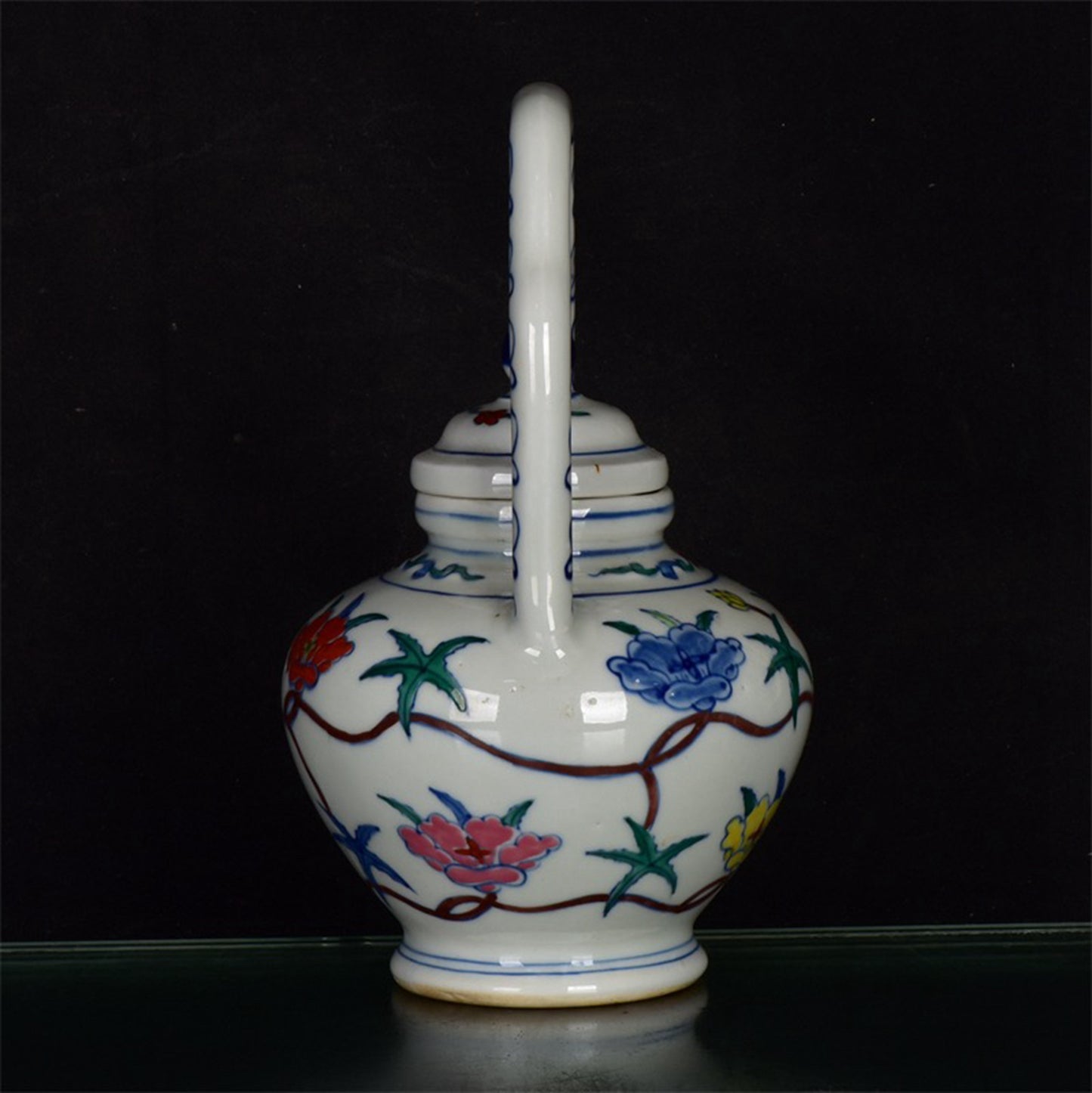 Chinese antique doucai morning glory flower patterned teapot