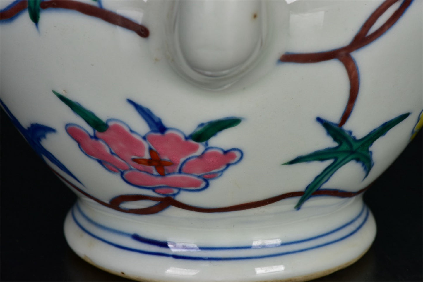 Chinese antique doucai morning glory flower patterned teapot