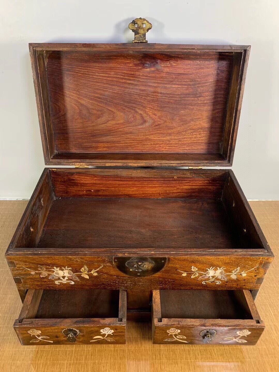 Chinese antique rosewood jewelry box