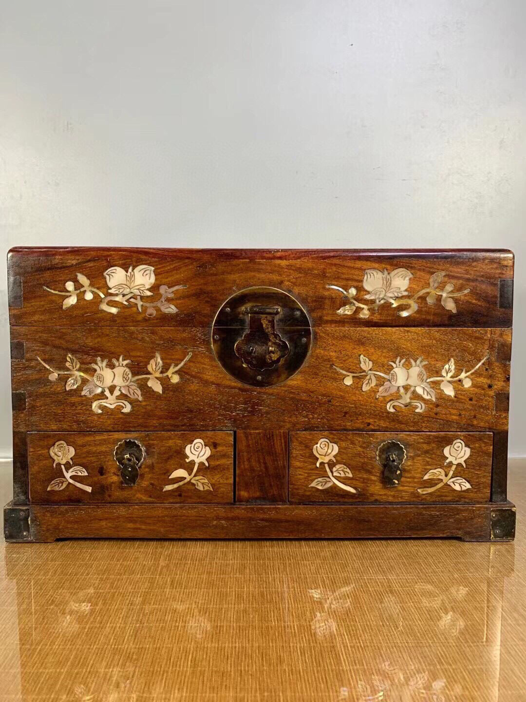 Chinese antique rosewood jewelry box