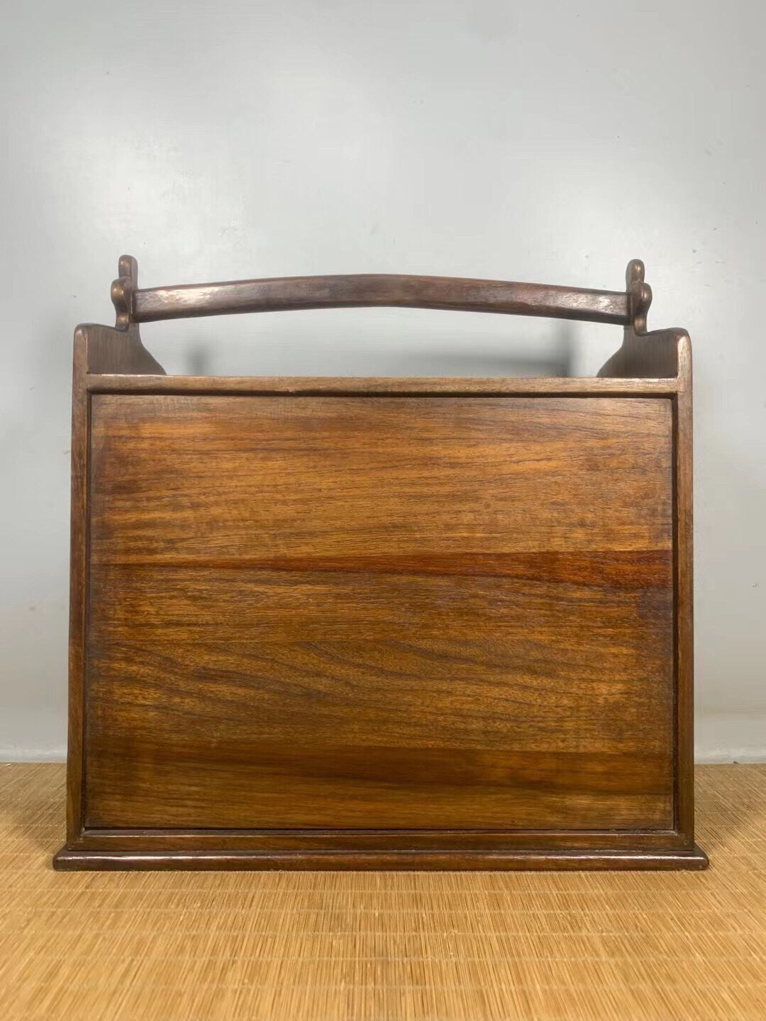 Chinese antique pear wood lifting beam box