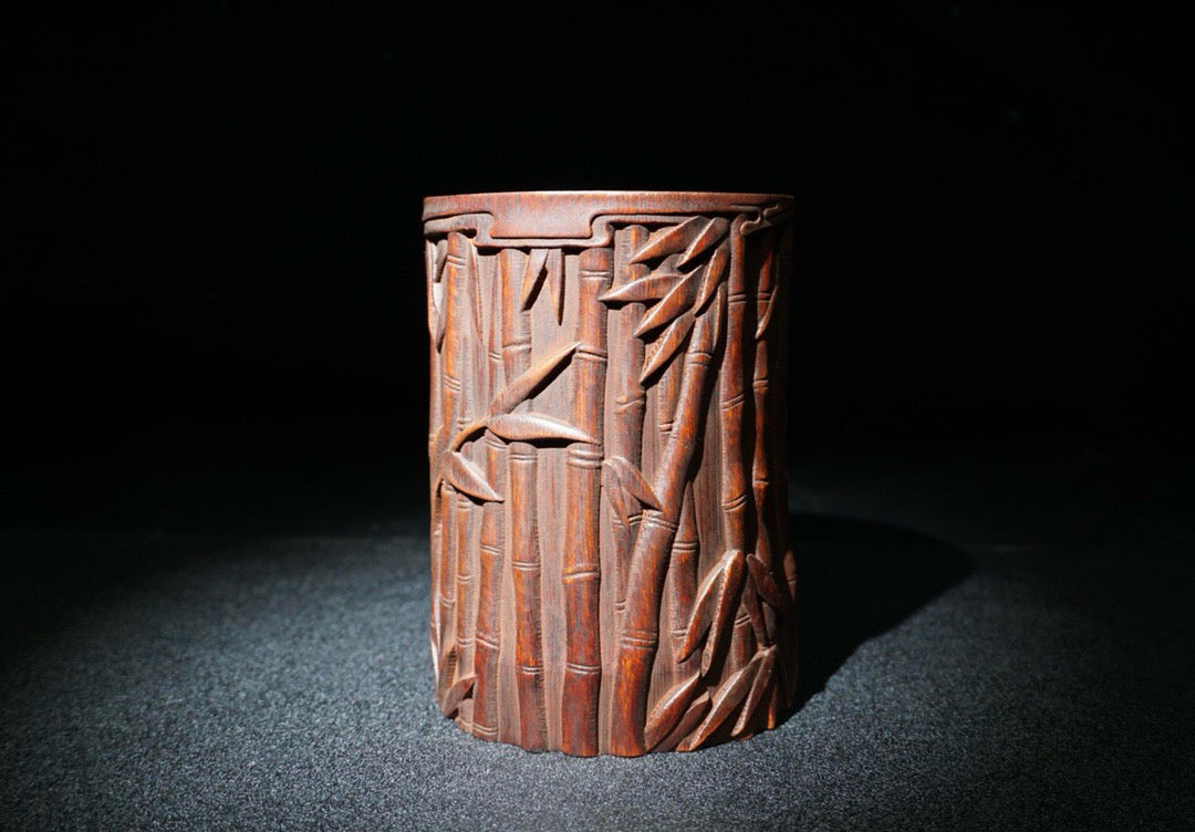 Chinese antique bamboo carving pen holder