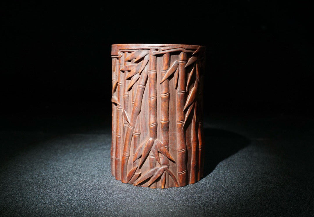 Chinese antique bamboo carving pen holder