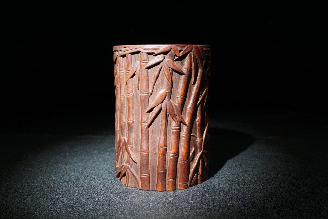 Chinese antique bamboo carving pen holder
