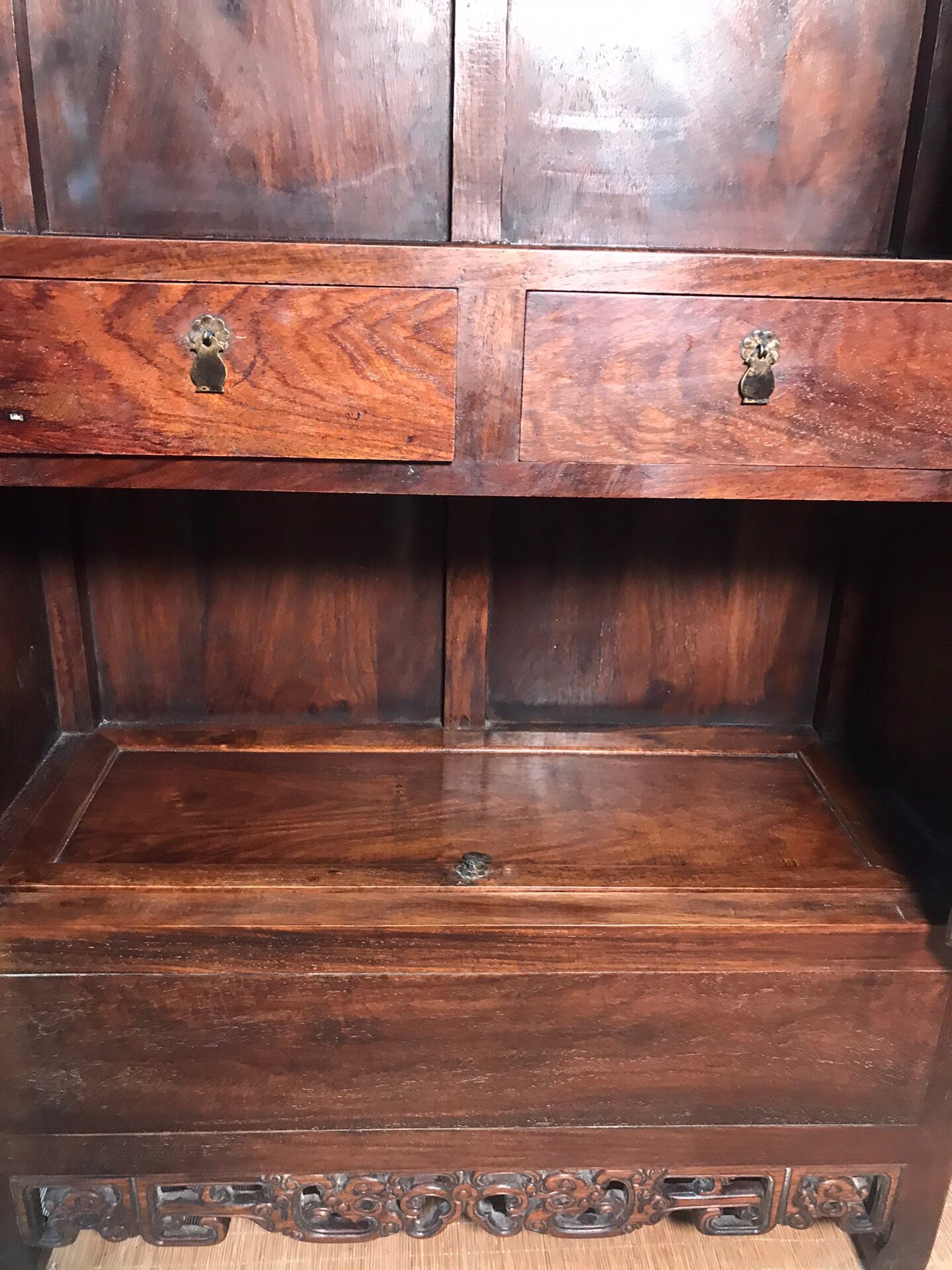 Chinese antique rosewood cabinet