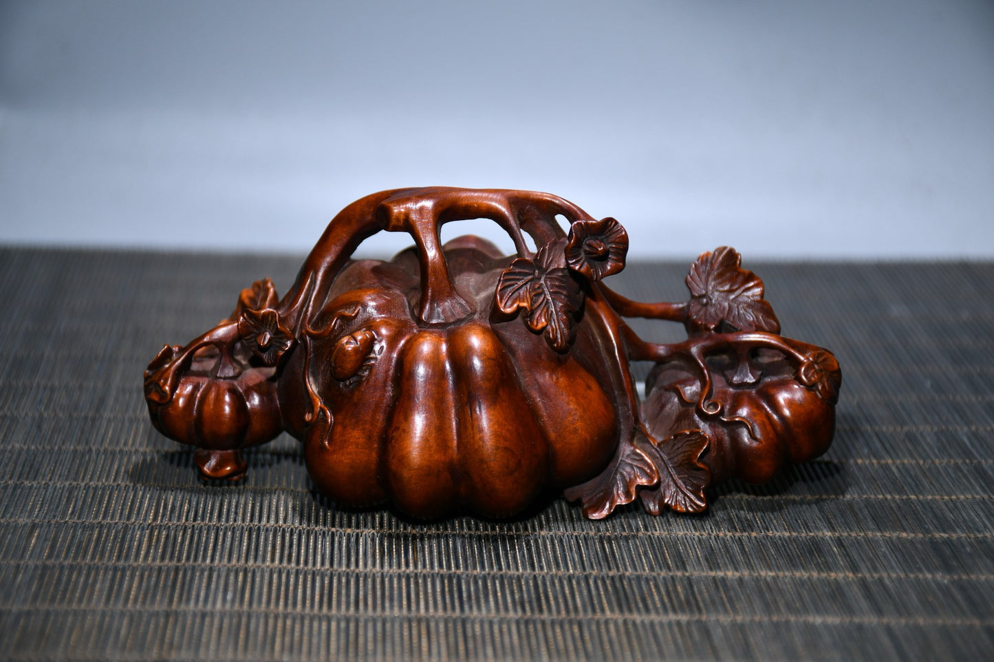 Huangyang wood precision carving pen holder