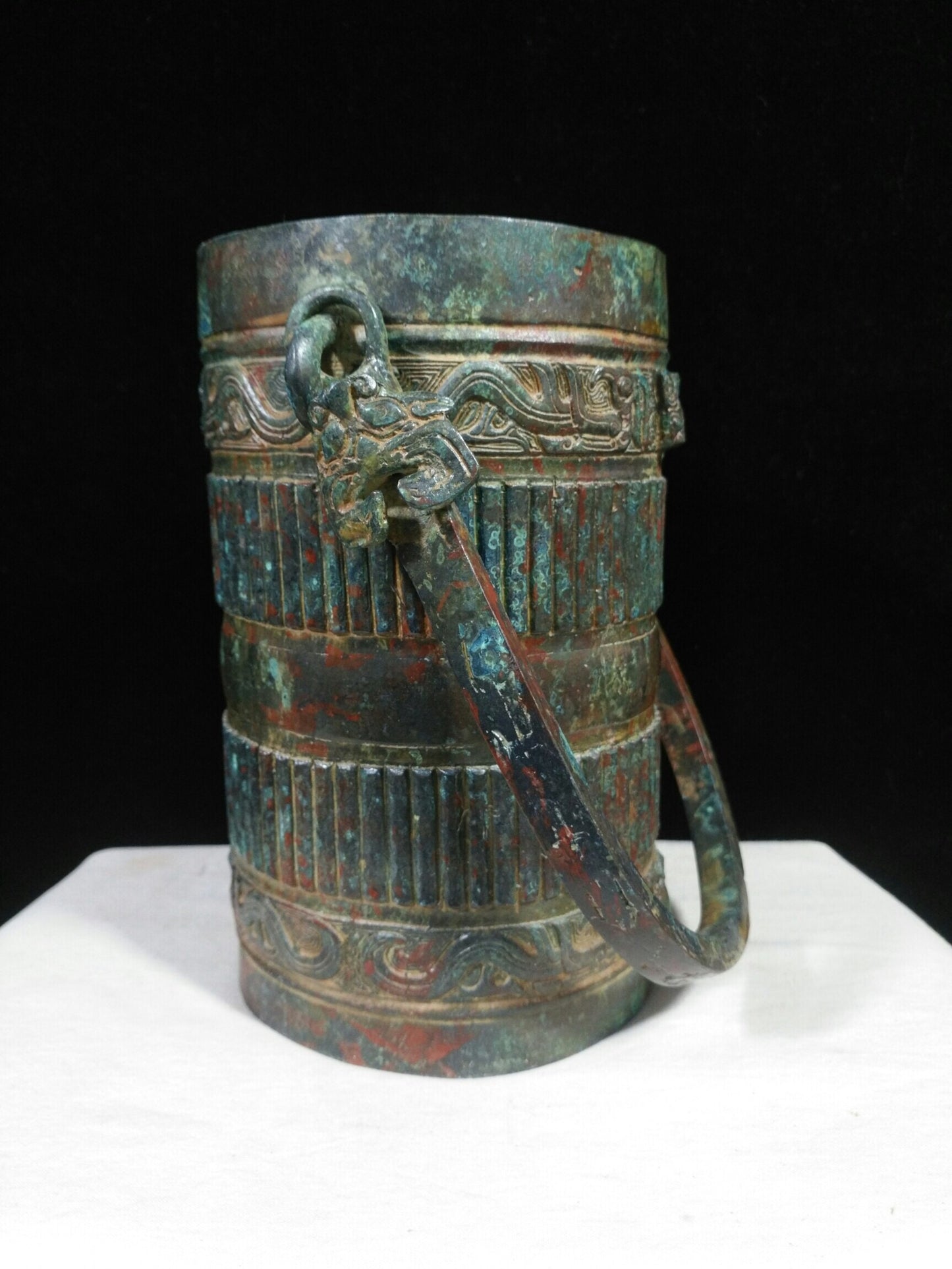 Chinese antique bronze "cylindrical ribbed lifting beam You"