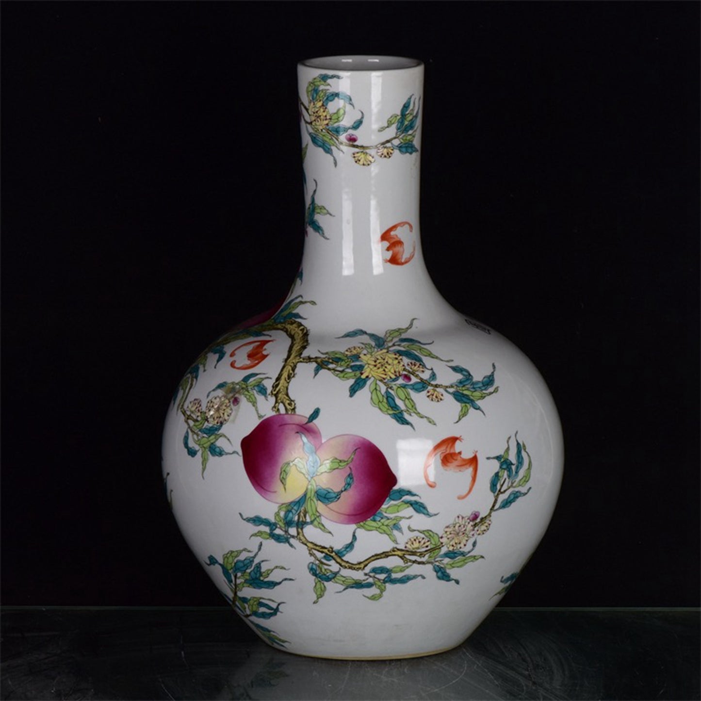 Chinese Antique Pink Nine Peach Sky Ball Bottle