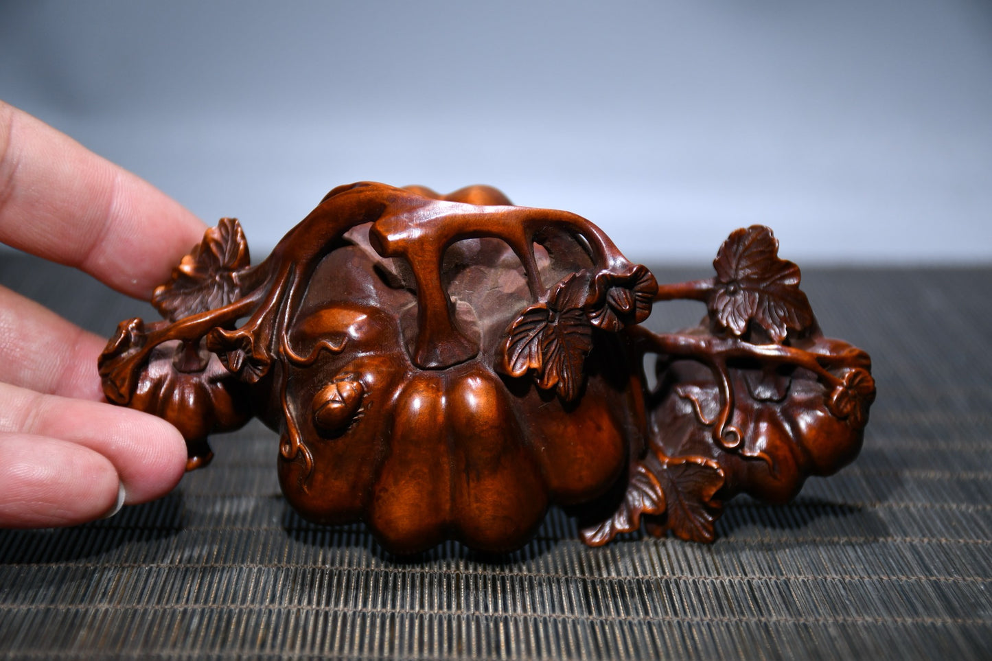 Huangyang wood precision carving pen holder
