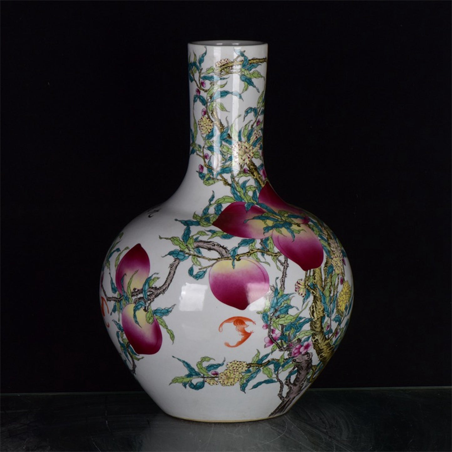 Chinese Antique Pink Nine Peach Sky Ball Bottle
