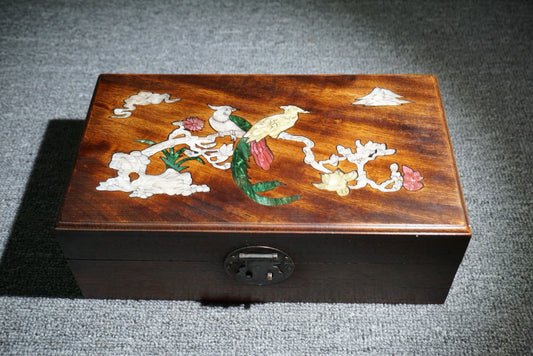 Chinese antique rosewood inlaid shell box