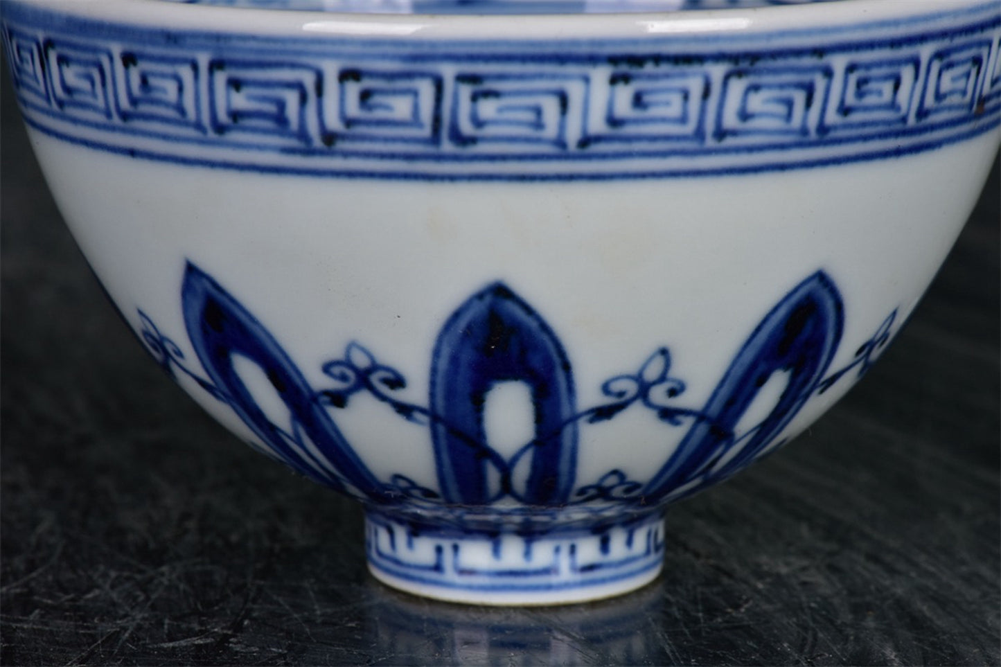 Chinese Antique Blue and White Chicken Heart Cup